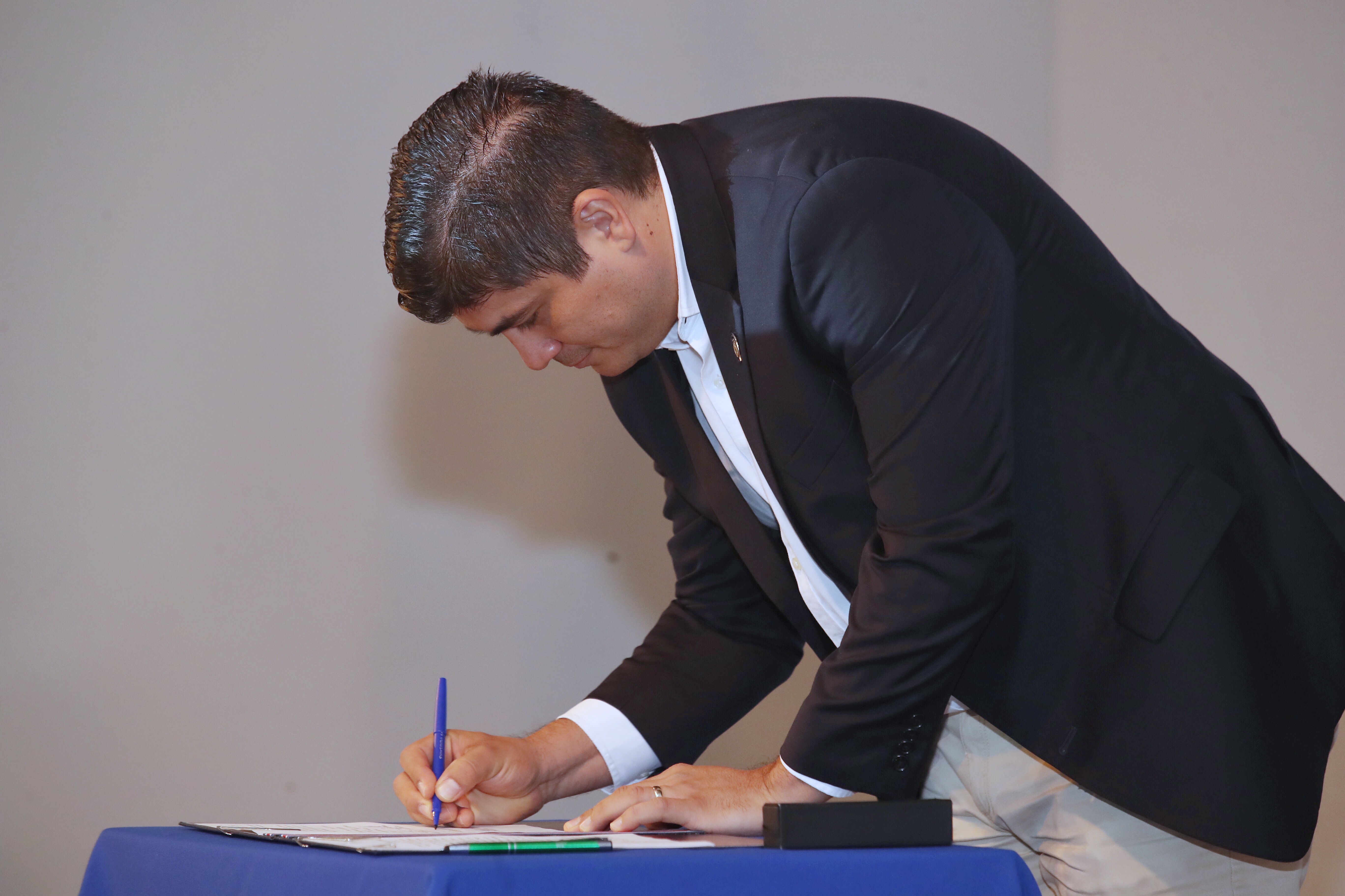 03-08-2018 / anunció del gobierno sobre la Red educativa nacional de banda ancha, encabezada por el Presidente de la República Carlos Alvarado, el Ministro de Educación Edgar Mora y el ministro de ciencias tecnología Luis Adrián Salazar / Fotografía: John Durán