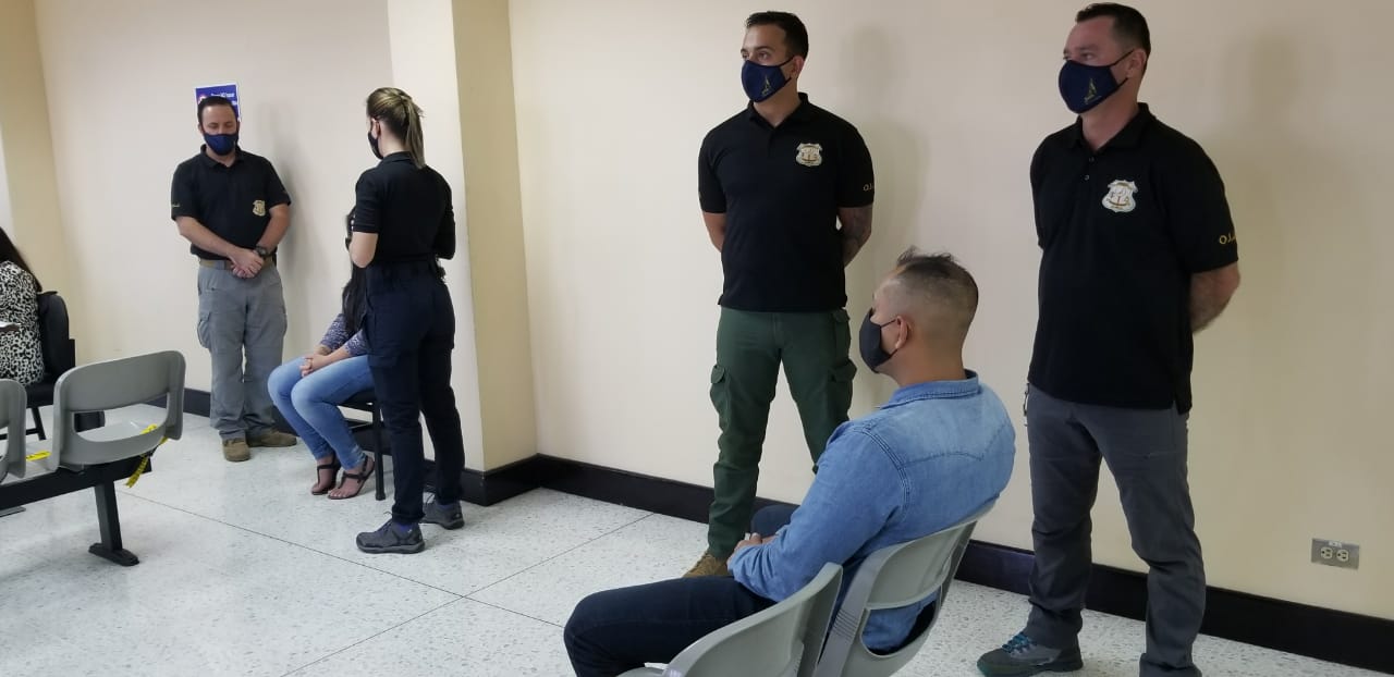 Fiscalía le reprochó a Wendy Marroquín Alas, de 23 años, y Sahir Pérez Flores, de 26, que trajeran al niño a sufrir y morir a Costa Rica. Foto: Francisco Barrantes