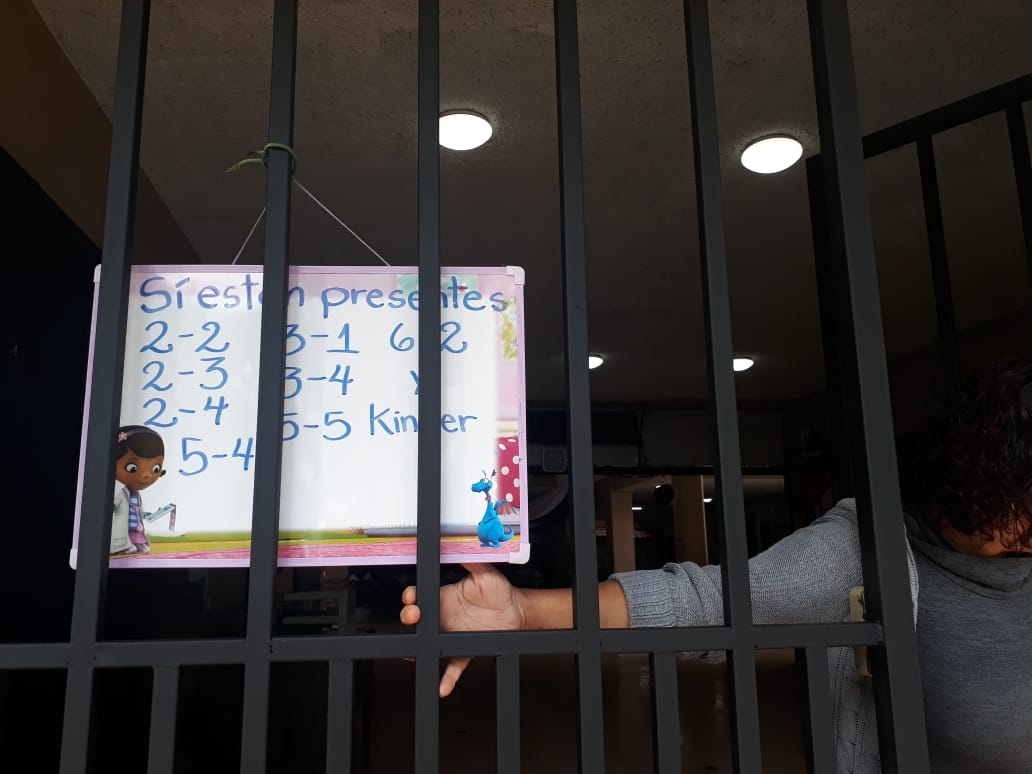 En la escuela unificada República de Perú solo están dando clases a 42 alumnos de 710. Foto: Daniela Cerdas