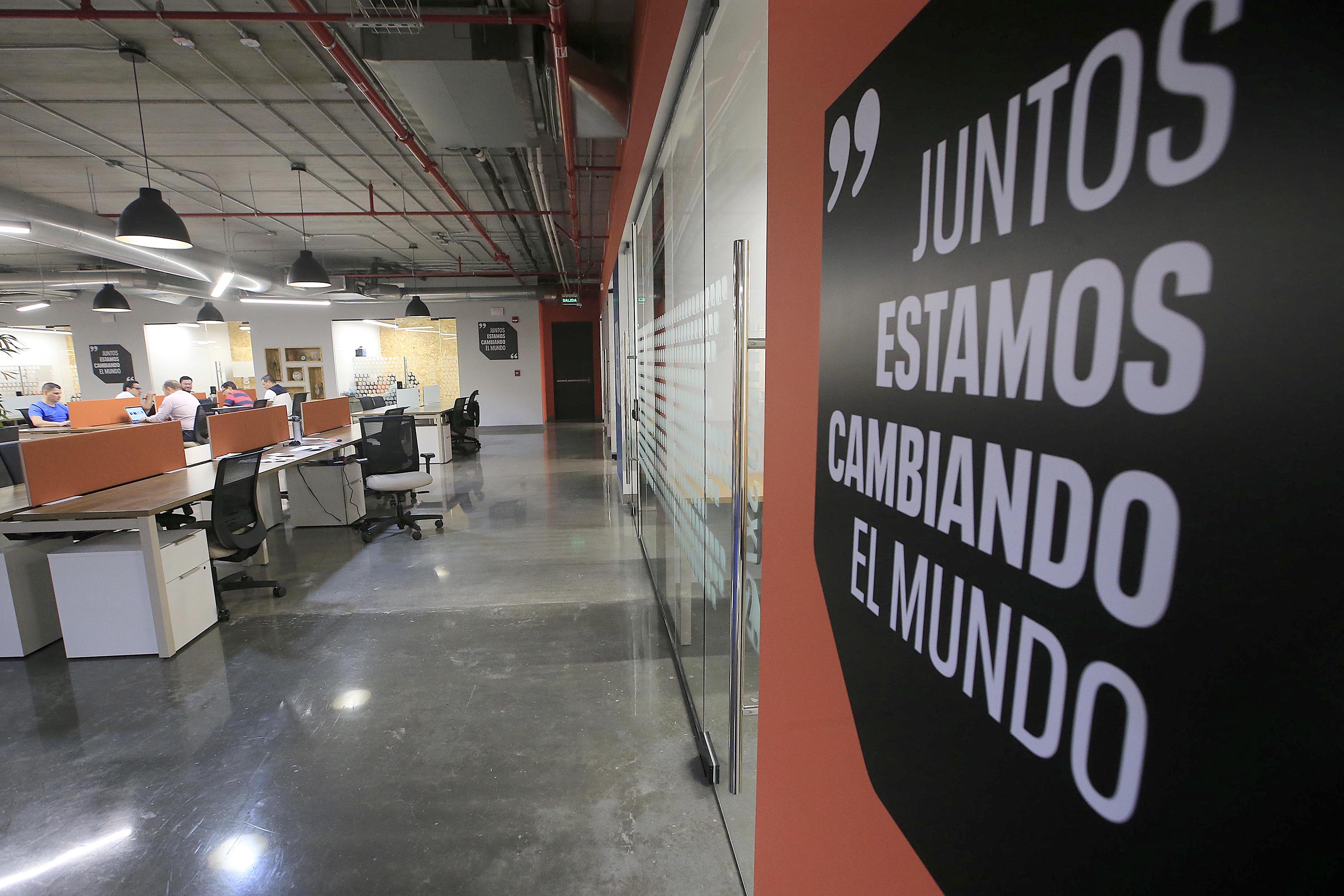 08/02/209 Lindora. Fotos de ubicación, fachada, marca y espacios de Laborable, un nuevo sitio de coworking. Foto: Rafael Pacheco