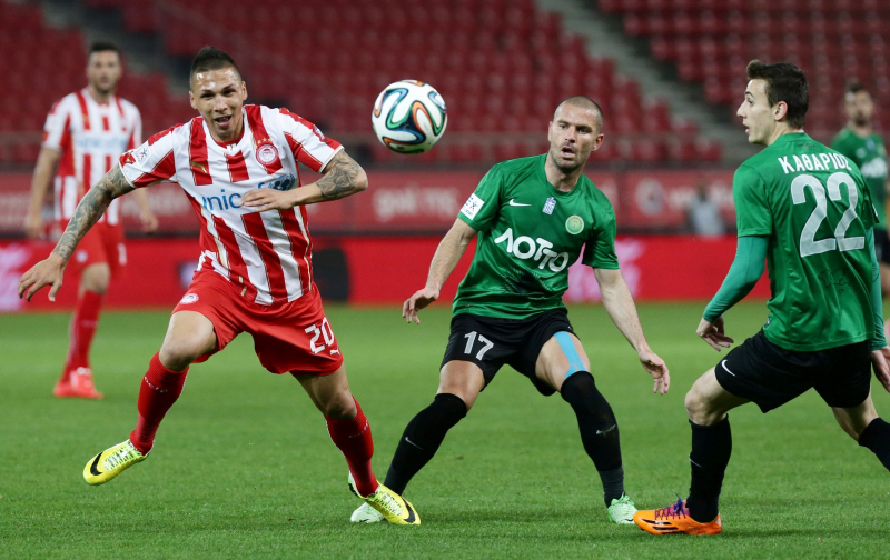El Olympiacos tuvo que jugar a puerta cerrada el duelo ante el Panathrakikos, por problemas en el pasado clásico de Grecia. | TOMADA DE OLYMPIACOS.ORG