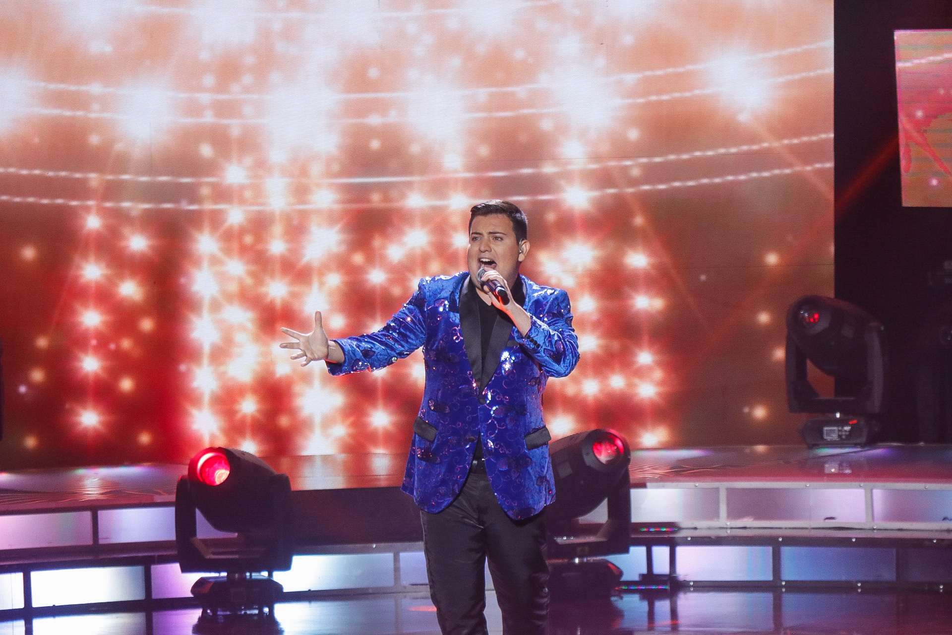 17/09/2023. Tercera Gala de Nace una estrella. Canal 7, La Sabana. San José. Fotografía: Lilly Arce. En la fotografía: Jeremy interpretando Palabras de honor.