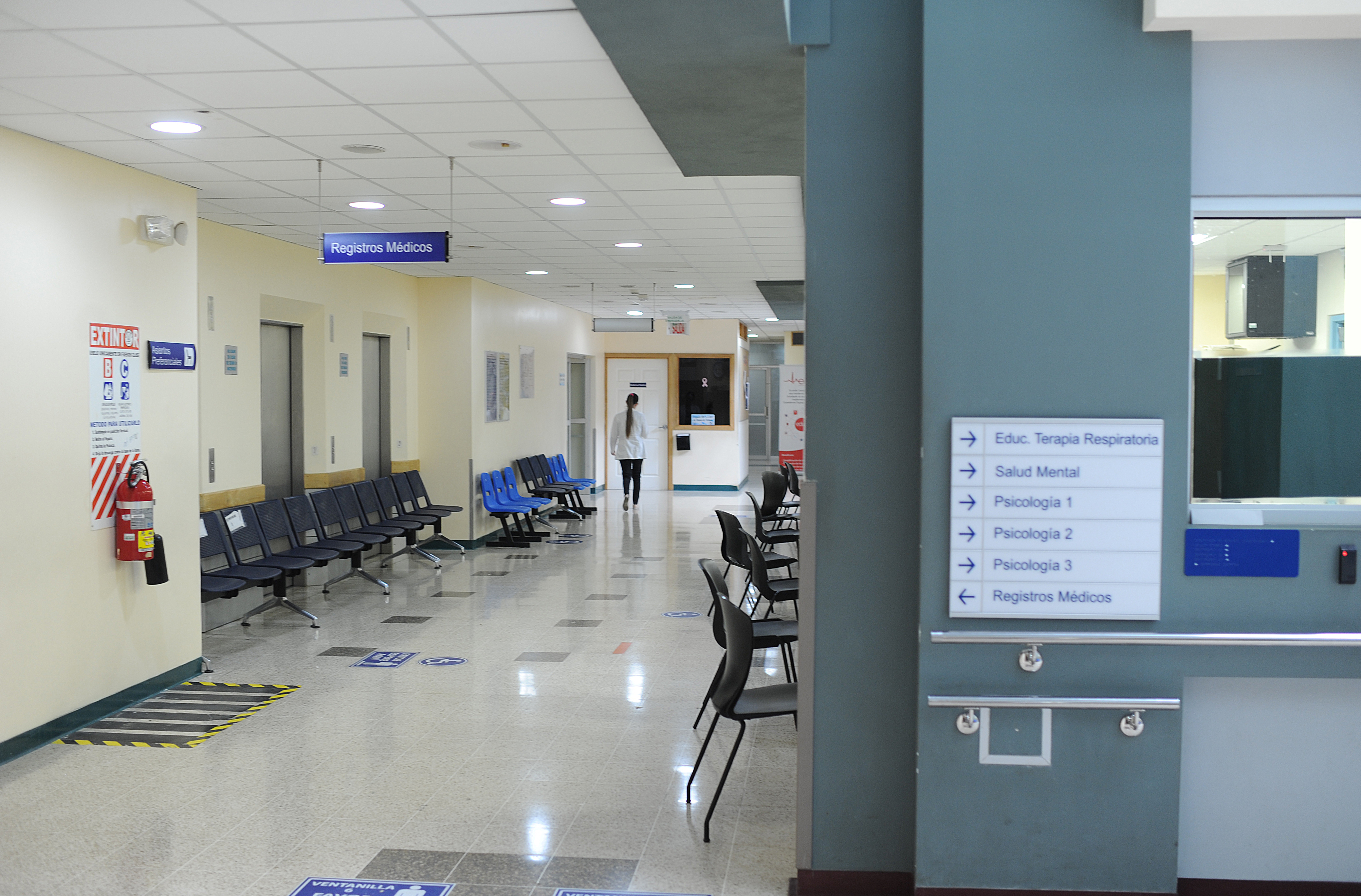 Alajuela, Hospital San Rafael; Entrevistas con personal de salud a cargo de la atención de Covid-19, los cuales han sido la primer defensa desde el epicentro de la emergencia: el hospital de Alajuela. En la foto: Hospital San Rafael
Fotos: Jorge Navarro