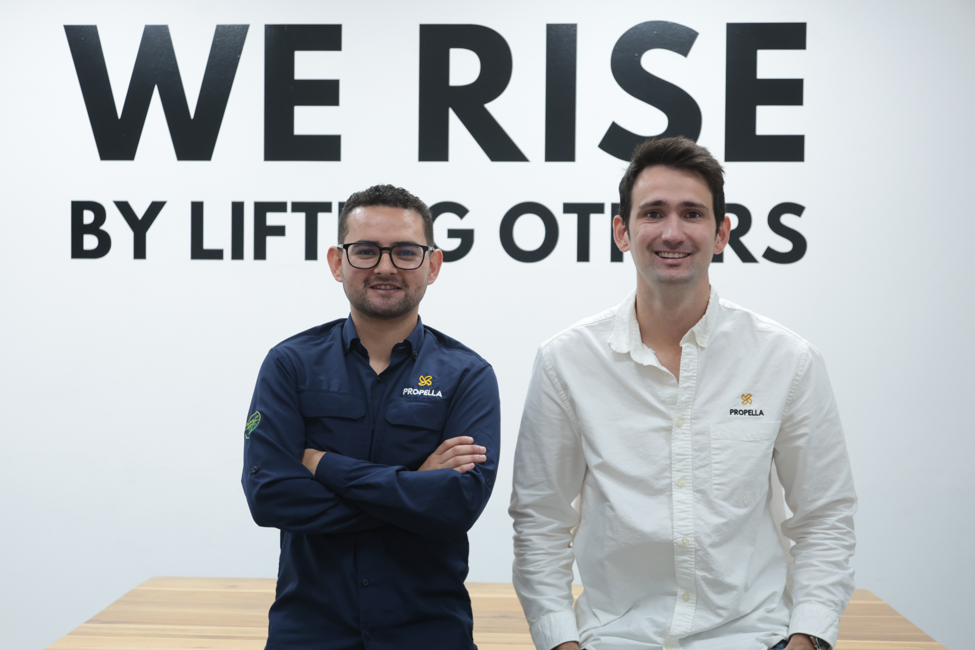 Propella: el emprendimiento que asesora a estudiantes para estudiar en el extranjero