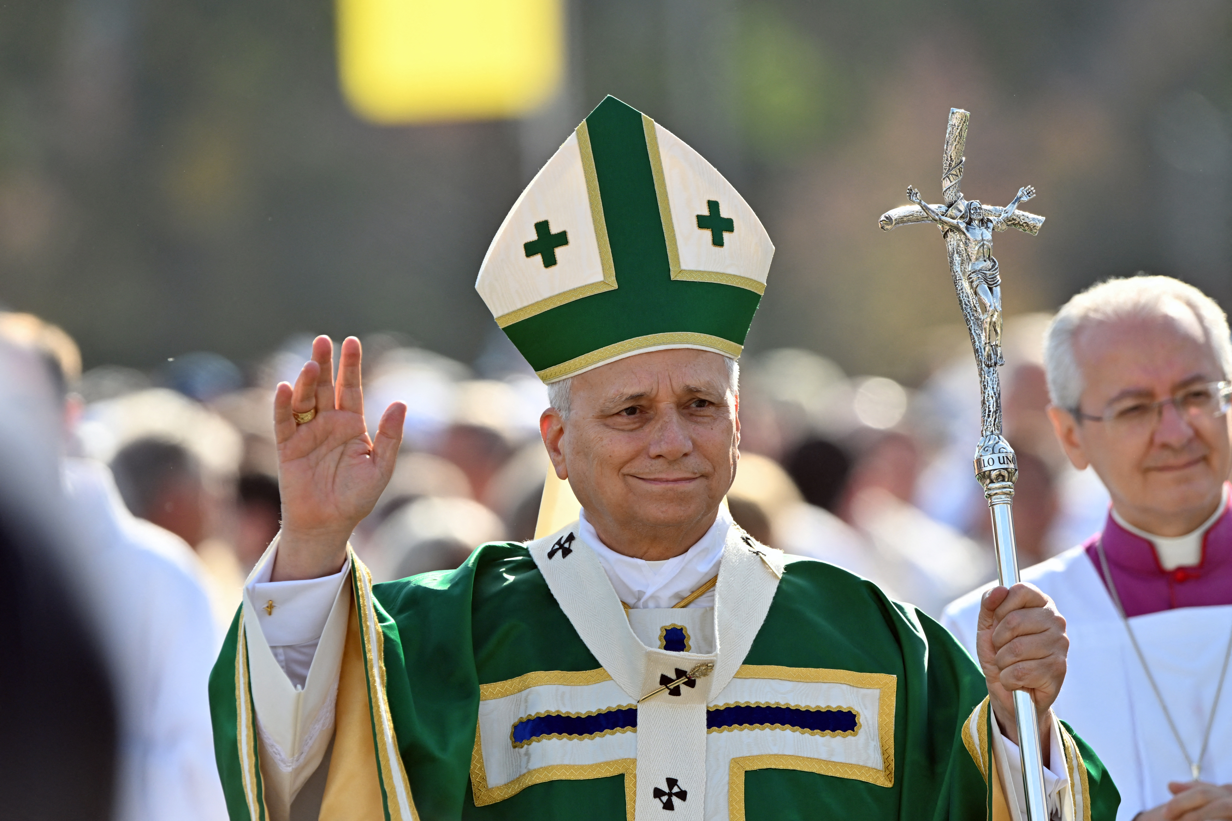 Santa Misa celebrada por el Papa León XIV en la pradera del Santuario de Nuestra Señora de Lourdes durante su viaje apostólico a Francia el 27 de septiembre de 2026.