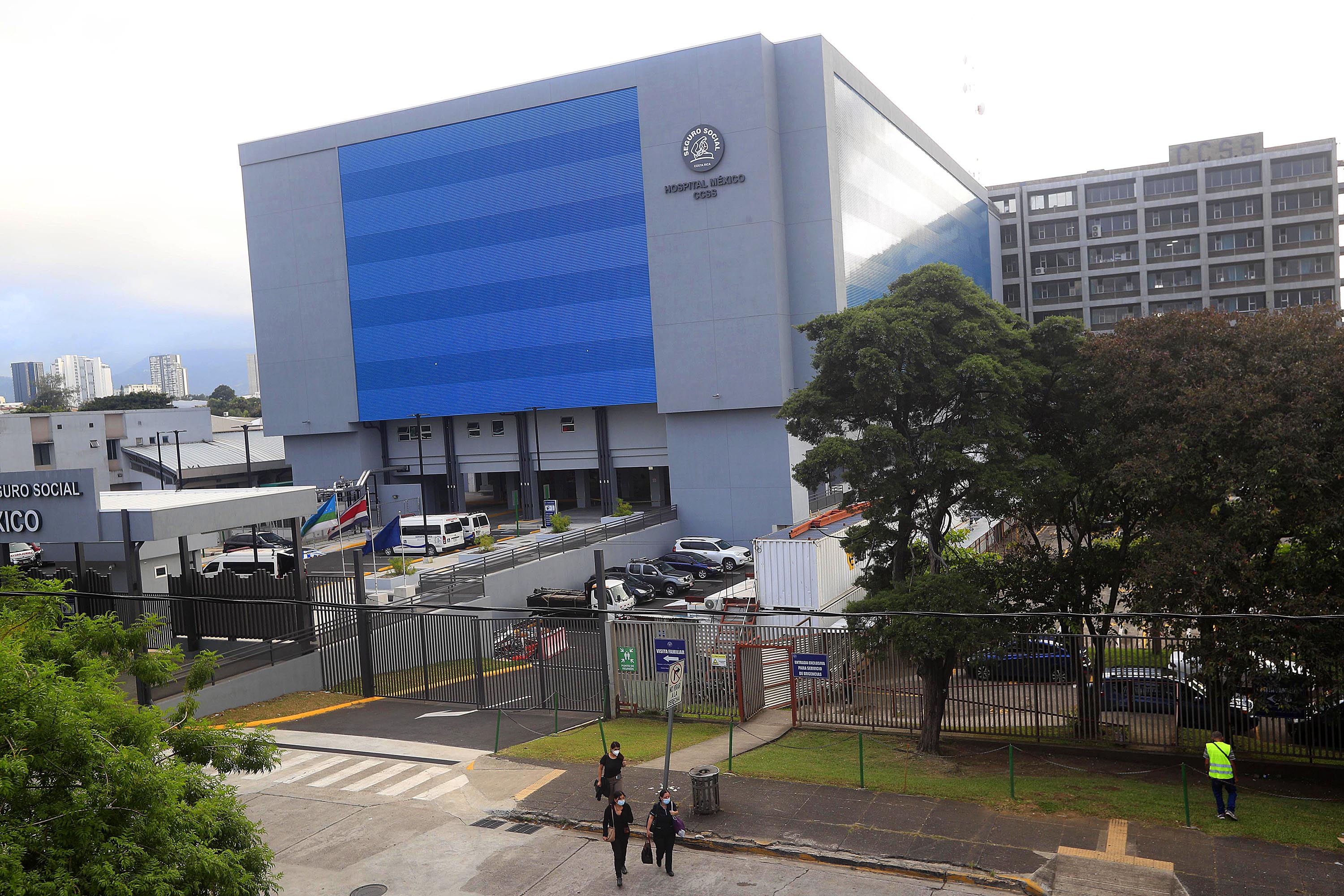 11/11/2021 La Uruca. Hospital México, fachada del nuevo edificio, torre de quirófanos.