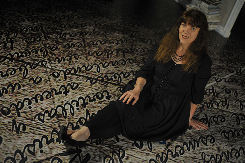 La dramaturga Caridad Svich, de 50 años, visita el país por primera vez. Foto: Jorge Navarro