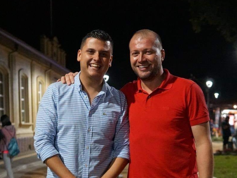 El diputado Danie Ulate acompaña en numerosas giras y reuniones al alcalde de su cantón, padre político y antes jefe en la municipalidad, Nixon Ureña. Foto: Página de Facebook de Daniel Ulate.