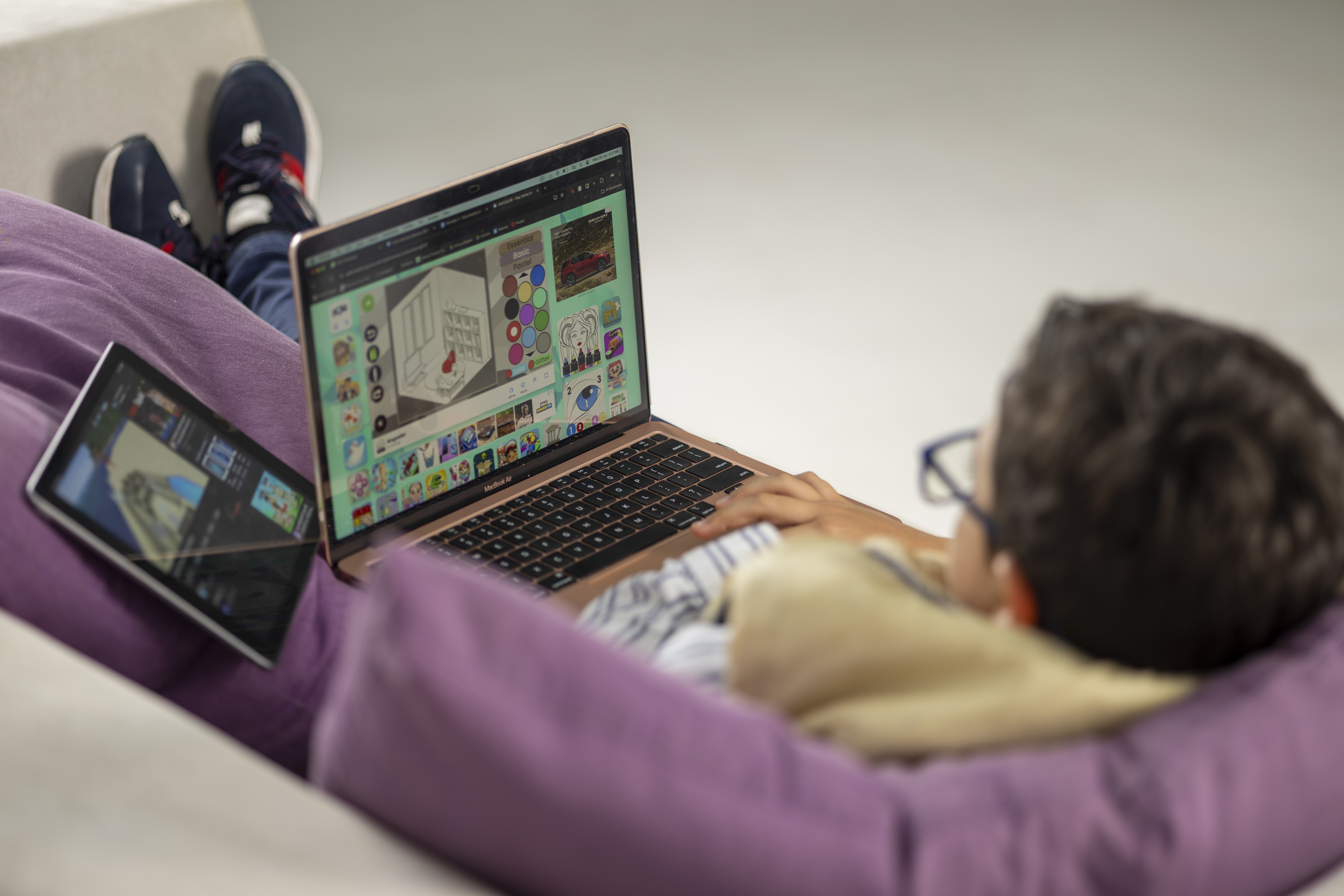 En las vacaciones prolongadas, aleje a su hijo del iPad y entreténgalo con estas ideas