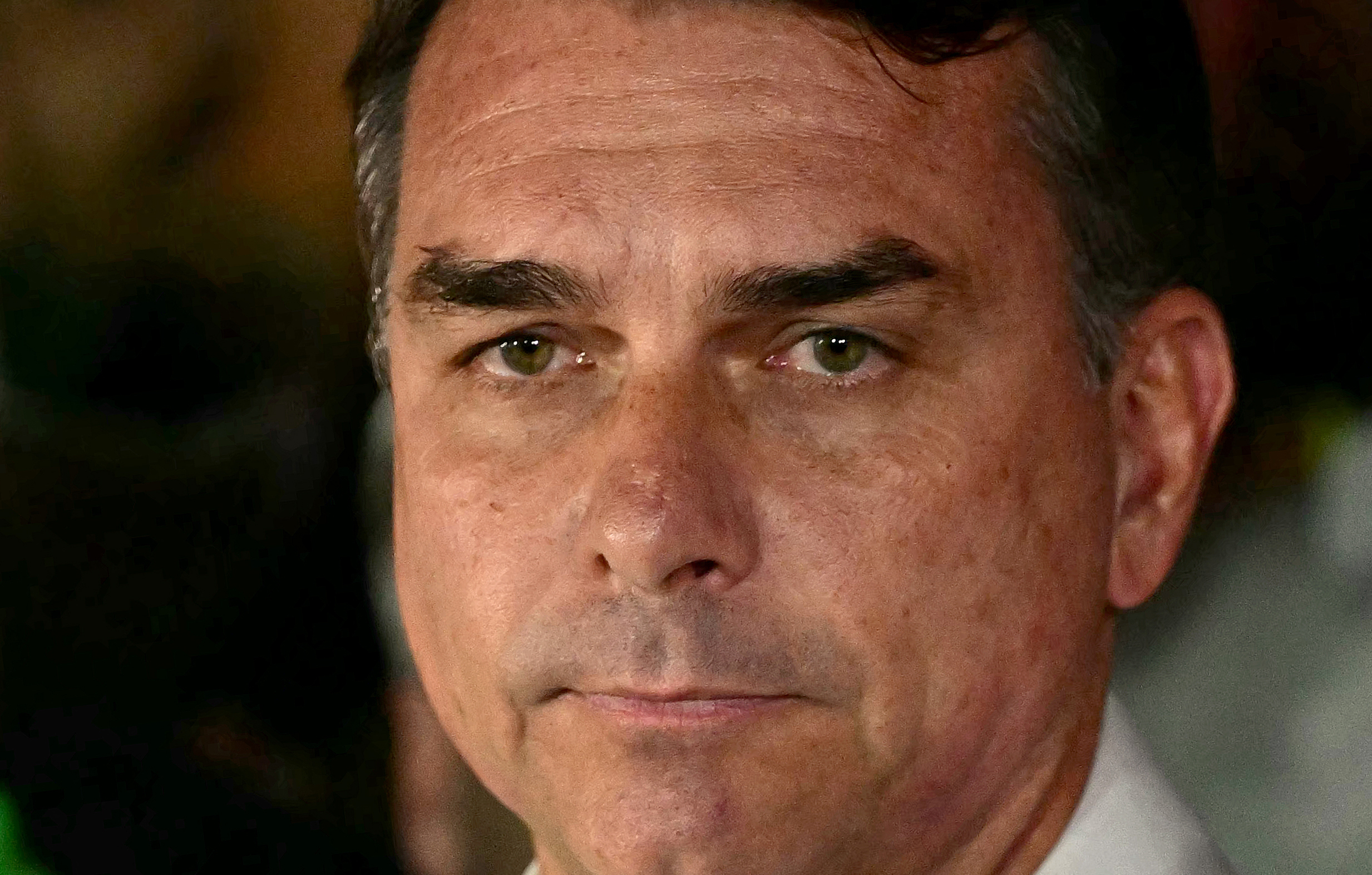 El gobierno estadounidense concederá visados para el derrotado candidato presidencial brasileño Flávio Bolsonaro y su familia,