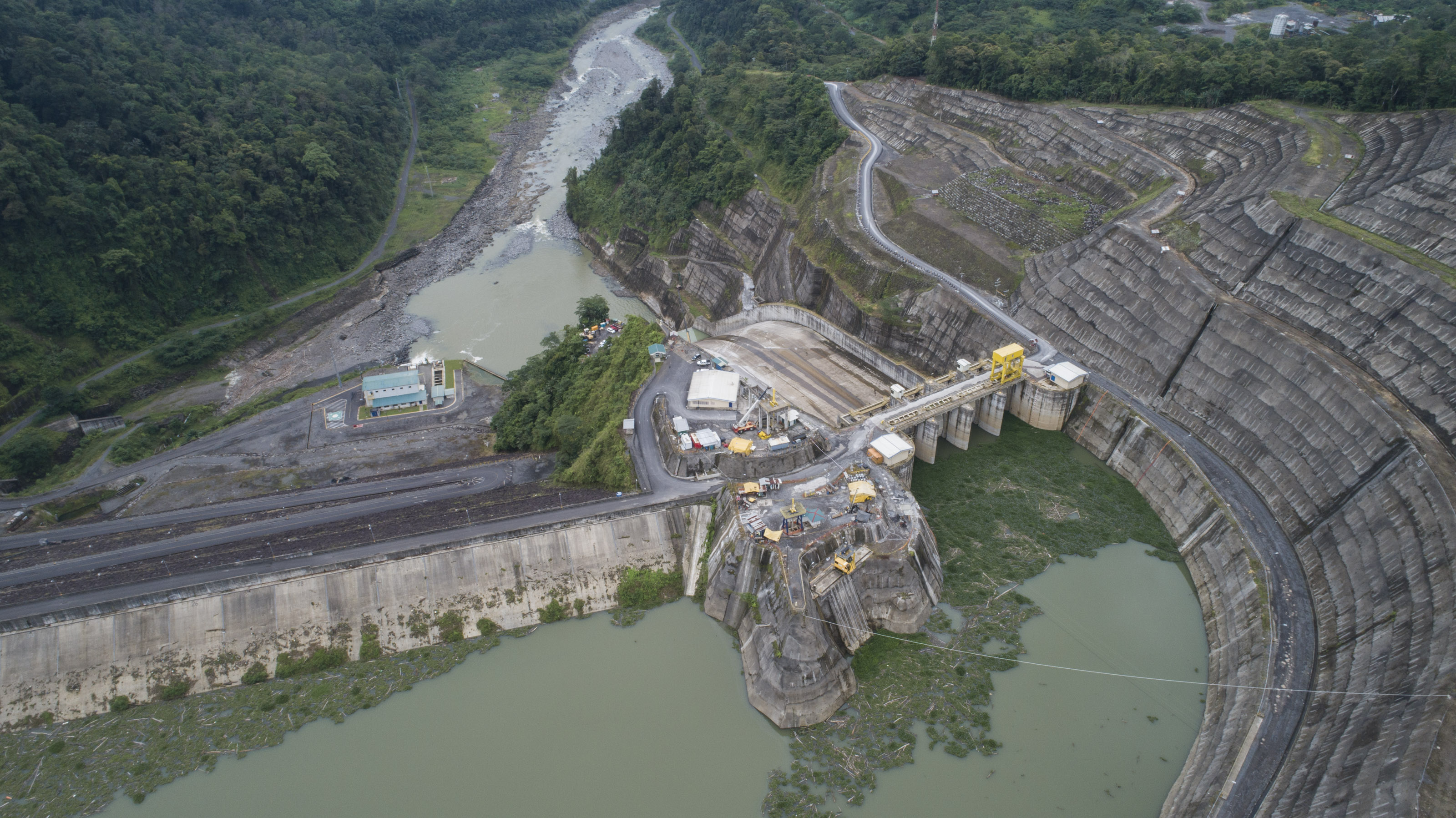 23/08/2018. Siquirres, Limón, Costa Rica. Gira por Planta Hidroeléctrica Reventazón para el Congreso SEE que se realizará en Parque VIVA en setiembre. En la Foto Miguel Vargas Encargado de Sostenibilidad de la Planta Hidroeléctrica Reventazón. Fotografía: Alejandro Gamboa Madrigal.