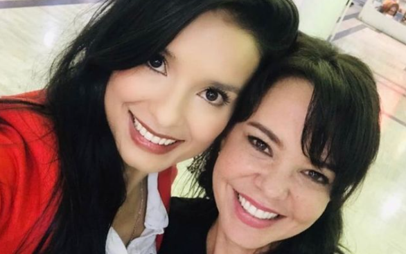Actriz Natasha Klauss, de Pasión de Gavilanes, vacaciona en Costa Rica ...