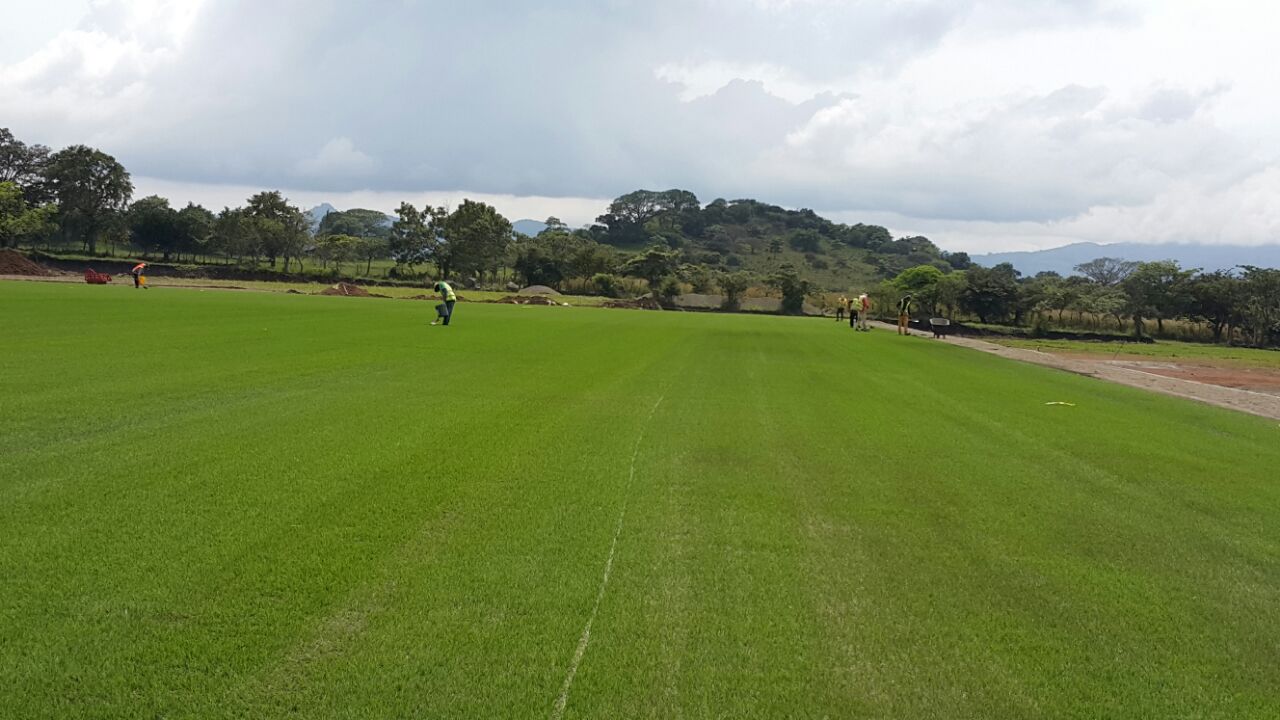 Esta es una de las canchas del Centro de Alto Rendimiento de Alajuelense en Turrúcares