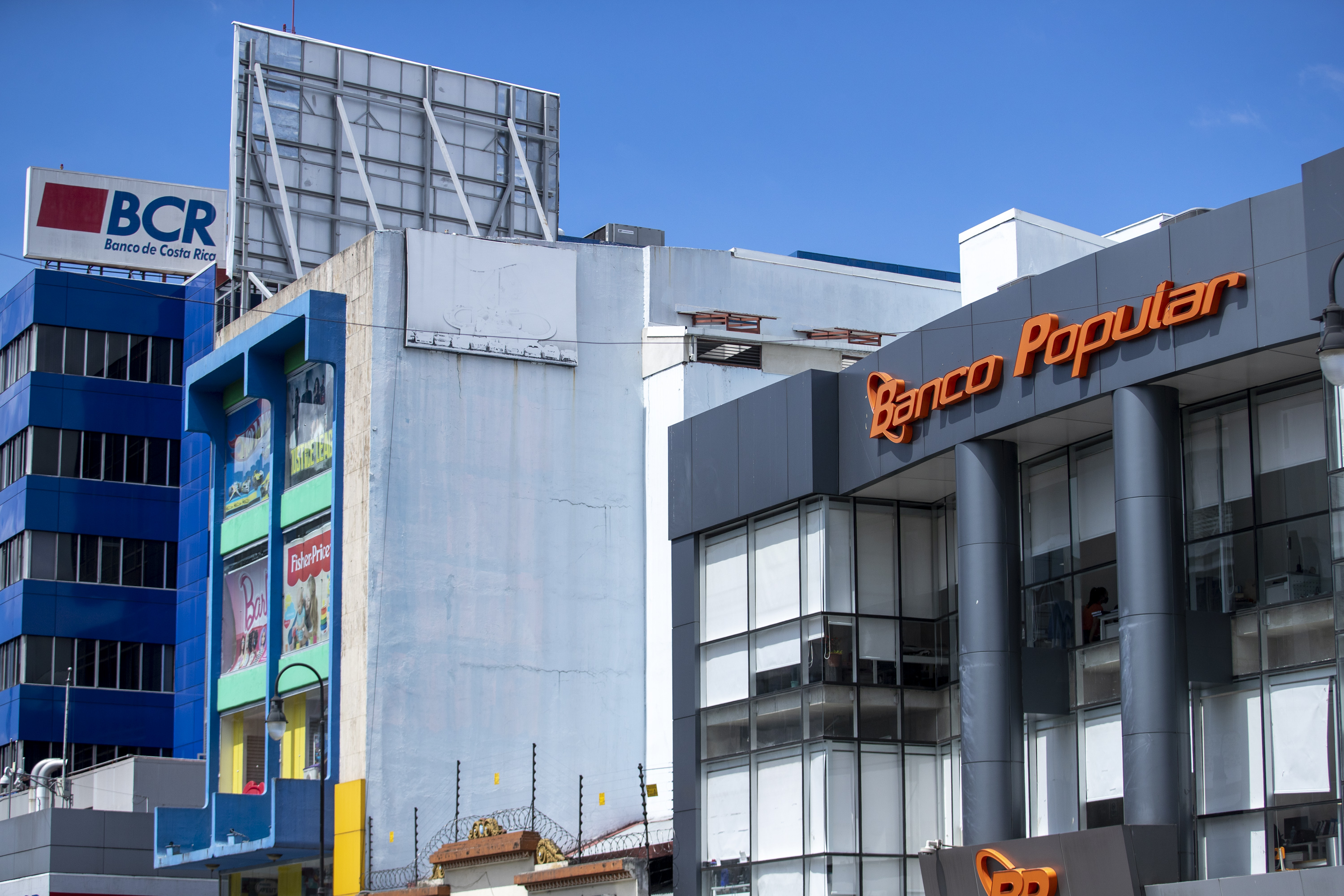 31/01/2022, San José, recorrido por el centro de San José, para hacer fotografías de las fachadas del Banco Nacional, Bancode Costa Rica y Banco Popular.