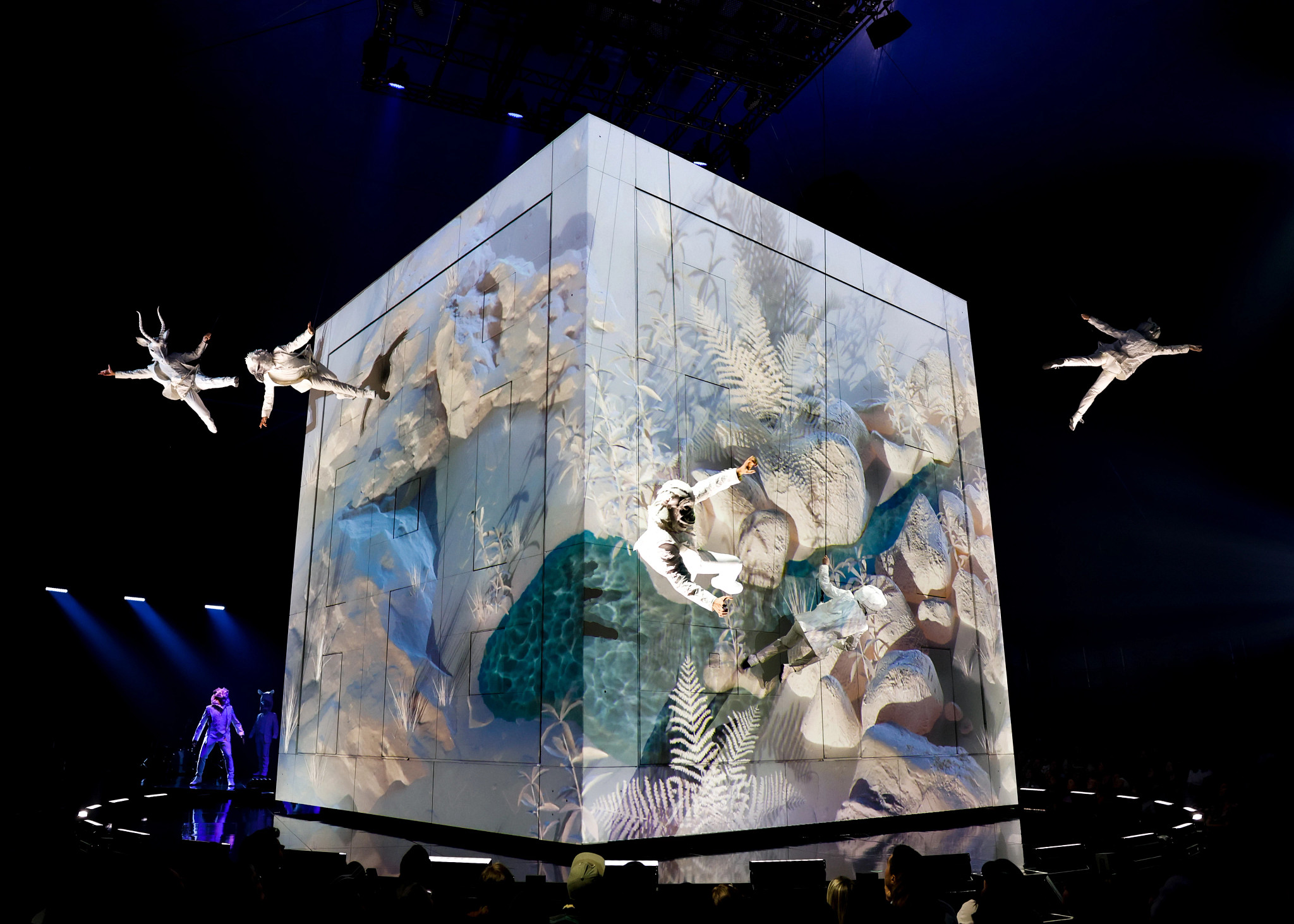 Espectáculo Echo, que ahora presenta el Cirque du Soleil en Atlanta (Estados Unidos). Es un espectáculo acerca del delicado balance entre los seres humanos y la naturaleza, así como el poder de las acciones para modelar el futuro. Cuenta con 52 artistas de 19 nacionalidades. Circo del Sol. Crédito Jean-François Savaria/Cirque du Soleil 2023.
