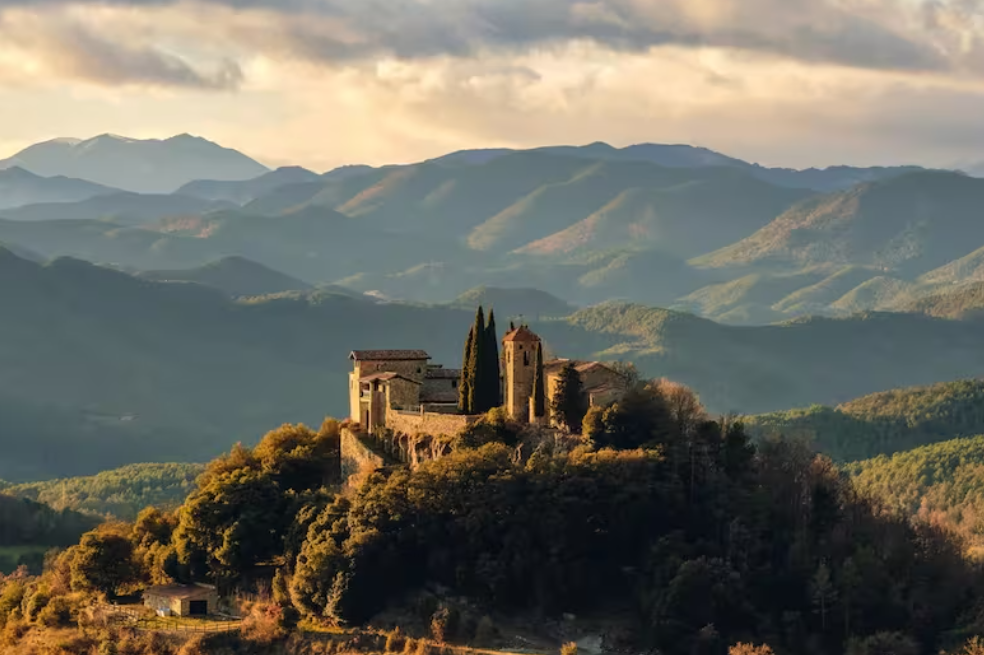 El castillo de Llaés, en España.