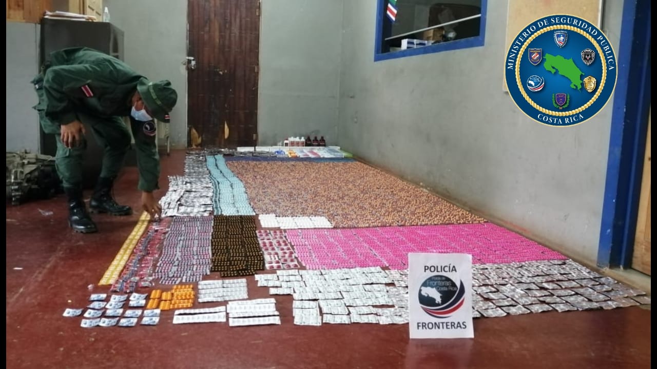 Los cargamentos fueron puestos a las órdenes del Ministerio de Salud y la Policía de Control Fiscal (PCF). Foto: MSP