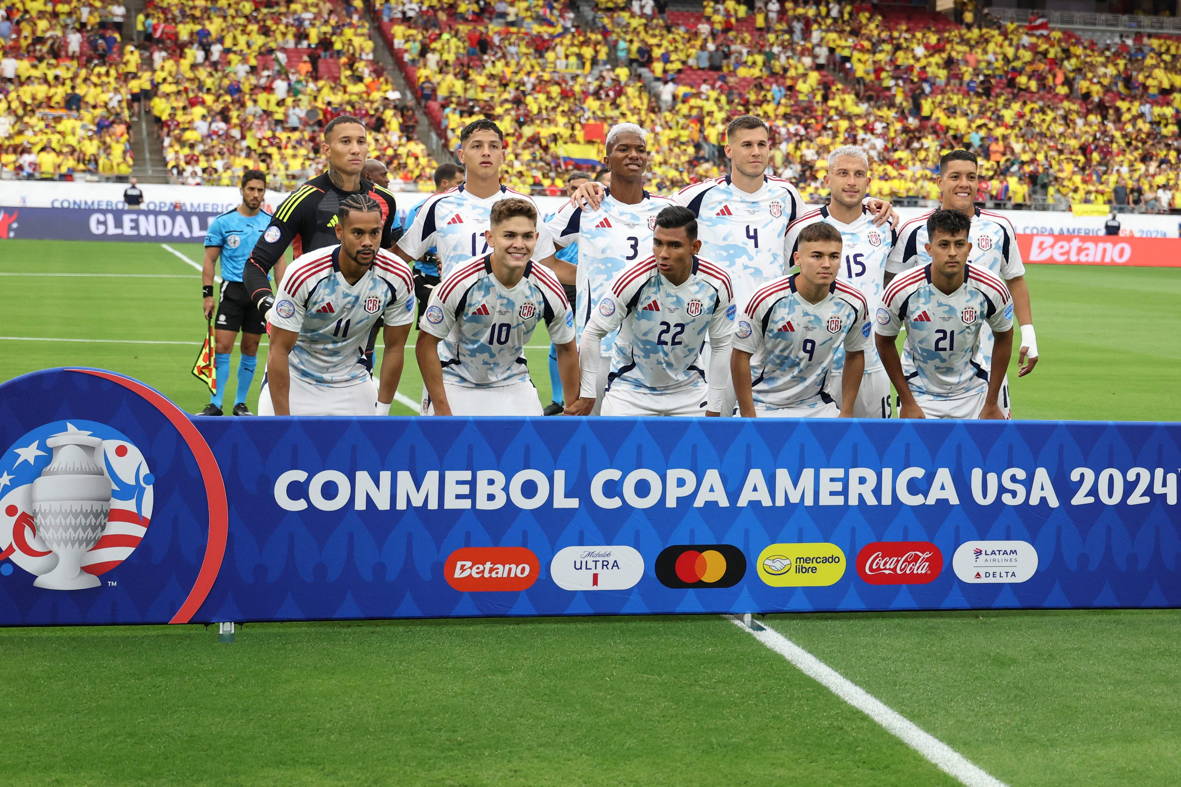 GLENDALE, ARIZONA - JUNE 28: Players of Costa Rica pose for a team photo during the CONMEBOL Copa America 2024 Group D match between Colombia and Costa Rica at State Farm Stadium on June 28, 2024 in Glendale, Arizona. Chris Coduto/Getty Images/AFP (Photo by Chris Coduto / GETTY IMAGES NORTH AMERICA / Getty Images via AFP)
