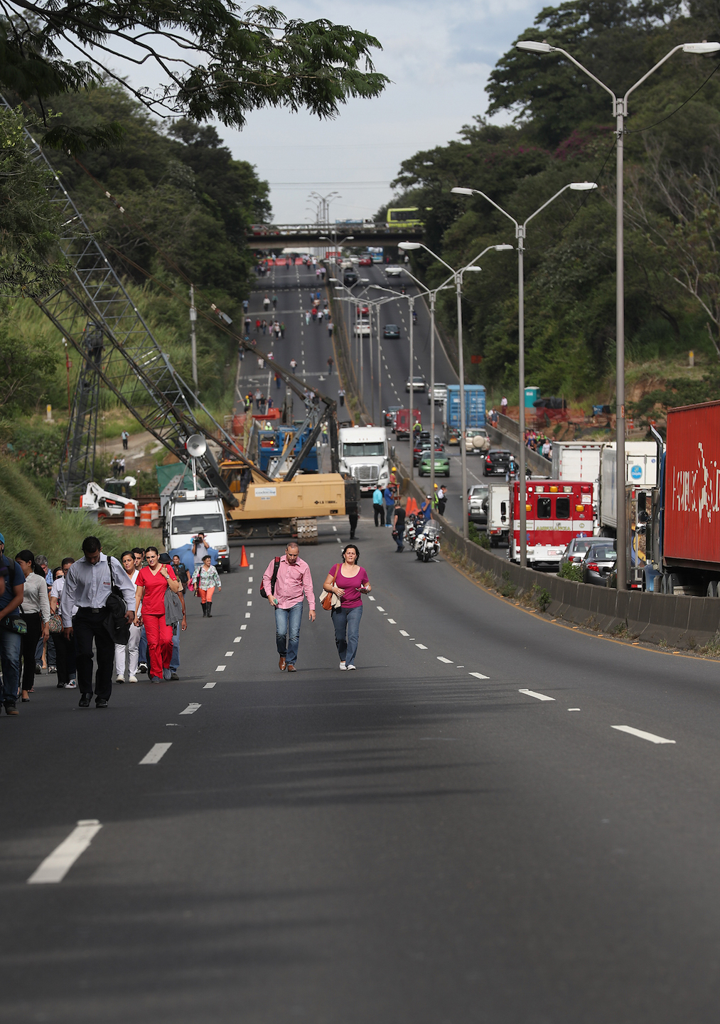 Romería forzada por obras en puente de "la platina"