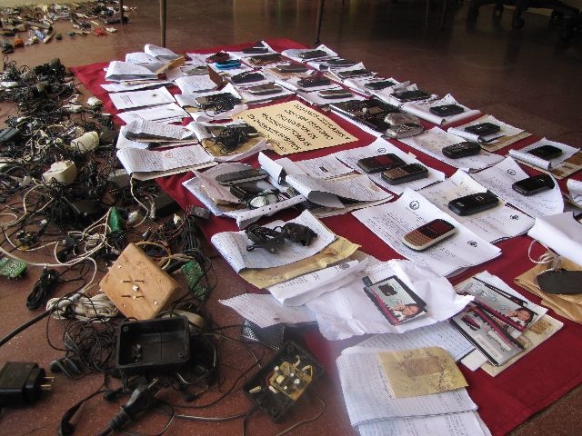 Decomiso en La REFORMA DE CELULARES, PUNZONES Y CHICHA ENTRE OTROS