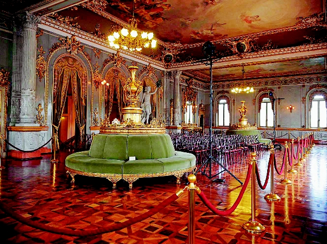 Imagen de archivo del foyer del Teatro Nacional.