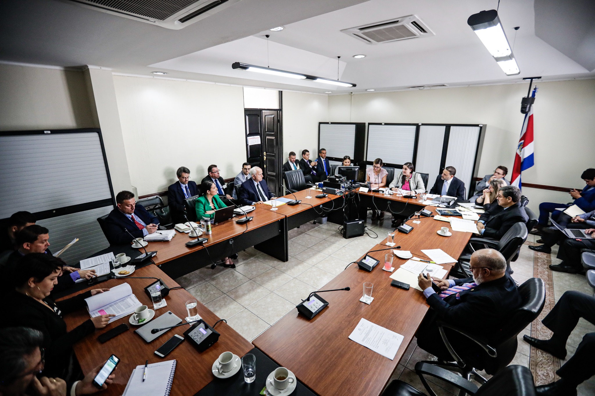02/07/2019. Comisión de Asuntos Hacendarios, Asamblea Legislativa, San José, Costa Rica, Comparecencias de Rodolfo Méndez Mata, ministro de Obras Públicas y Transportes y de Andrea Centeno, presidenta ejecutiva de Japdeva ante la Comisión de Asuntos Hacendarios. Los diputados presentes fueron: Ana Lucia Delgado, Maria Monge, Laura Guido, Welmer Ramos, Rodolfo Peña, Gustavo Viales, Harllan Hoepelman, Marulin Azofeifa, Carlos Luis Avendaño Calvo, David Gourzong y Wagner Jiménez. Fotografía: Alejandro Gamboa Madrigal