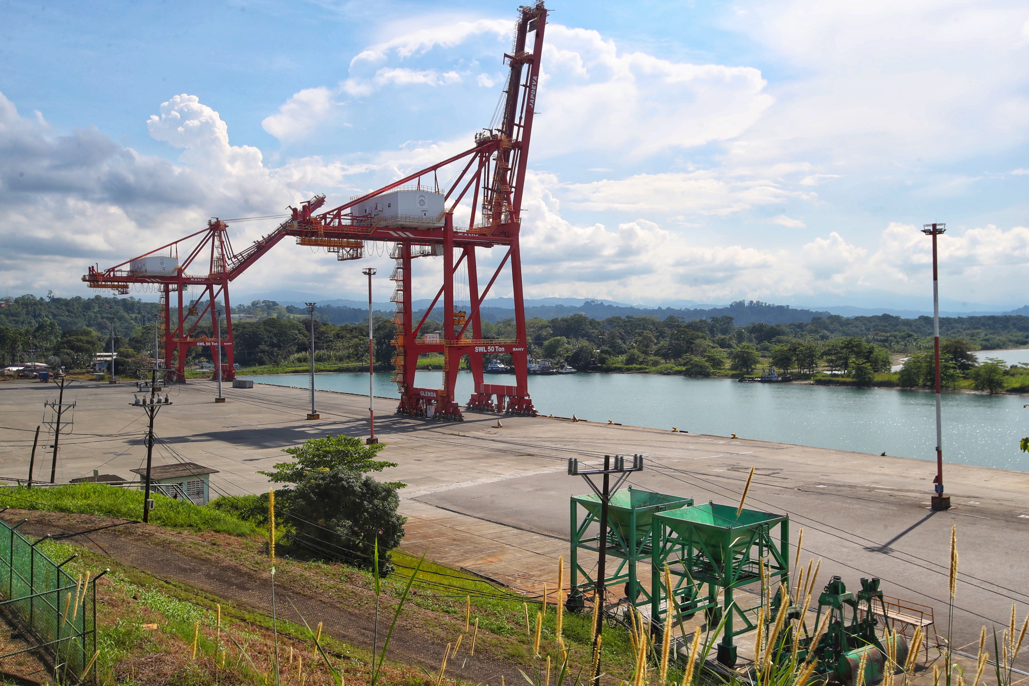 24/09/2019/ En la foto terminal de JAPDEVA el cual se encuentra sin operaciones / fotografía: John Durán