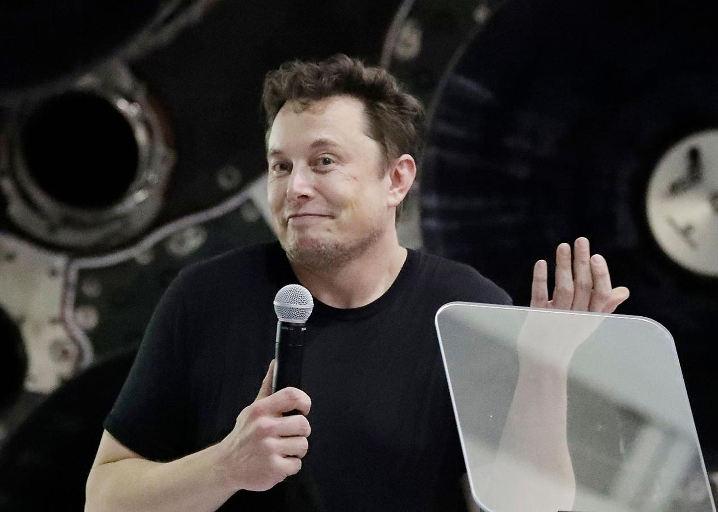 Elon Musk, Mark Zuckerberg, Jeff Bezos, Larry Page, Sergey Brin y Zhang Yiming tienen algo en común además de ser las principales personalidades en el mundo de la tecnología, y es que durante 2022 perdieron millones de dólares de sus fortunas por diversos motivos.