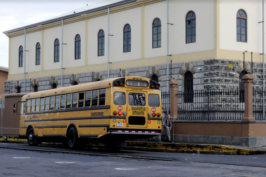 Actualmente, el MEP destina más de ¢62 millones al año para dar servicio de transporte a los estudiantes del Liceo de Costa Rica.