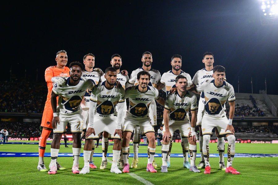 Keylor Navas junto a sus compañeros en la previa del duelo contra Tigres.