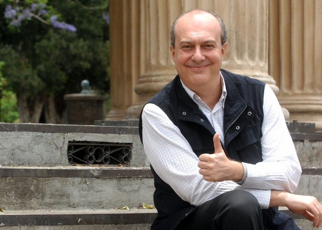 El Critico y comentarista de cine Mario Giacomelli recomienda que ver en el cine este fin de semana. (Foto: Rebeca Arias)