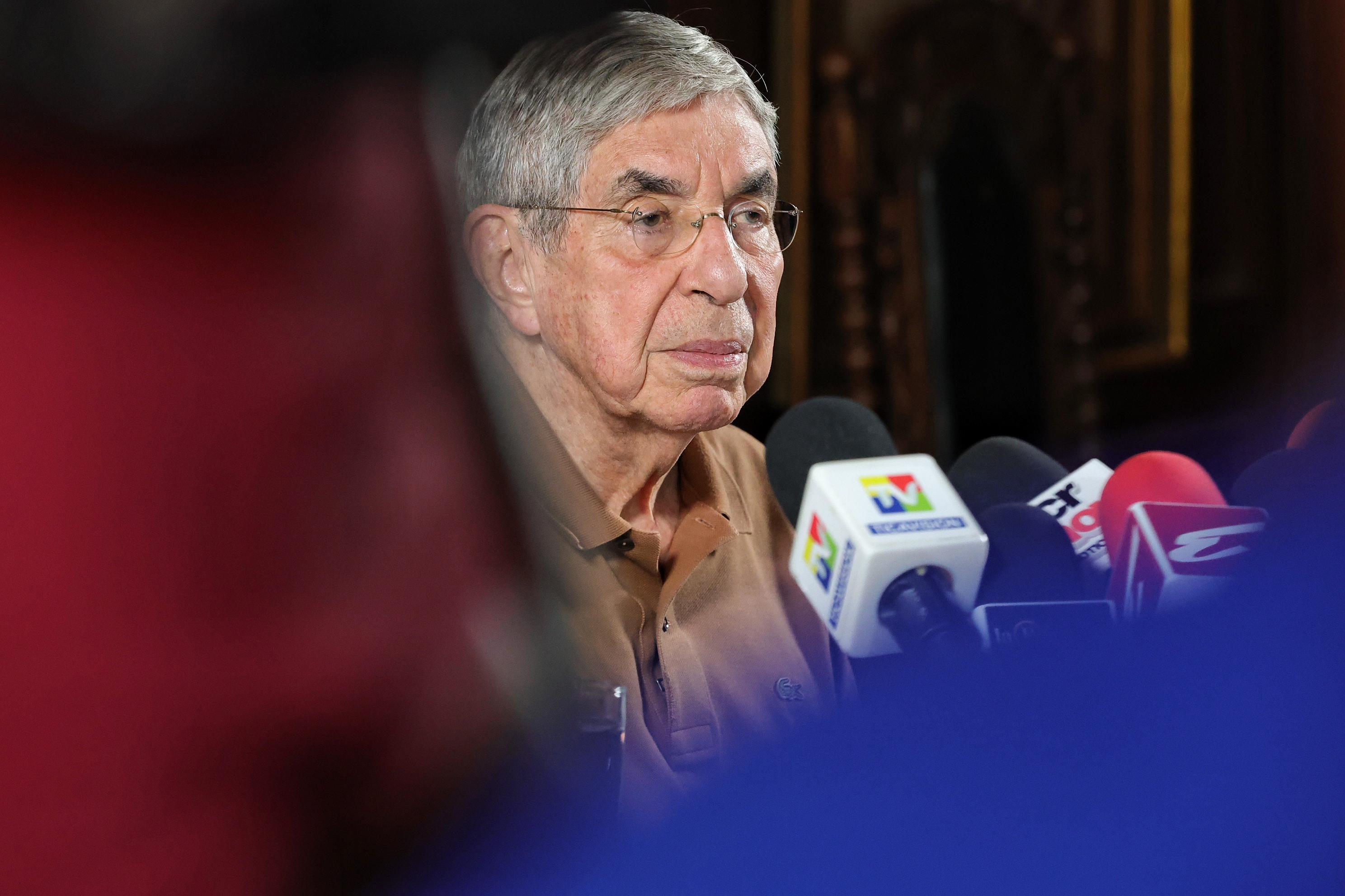 Conferencia de prensa brindada por el señor Ex Presidente de la República de Acosta Rica en relación a la cancelación de la visa americana / Foto John Durán