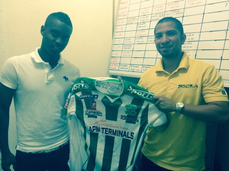 El joven volante Jake Beckford fue presentado el día de hoy en Limón. | FUTBOL CONSULTANTS PARA LA NACIÓN