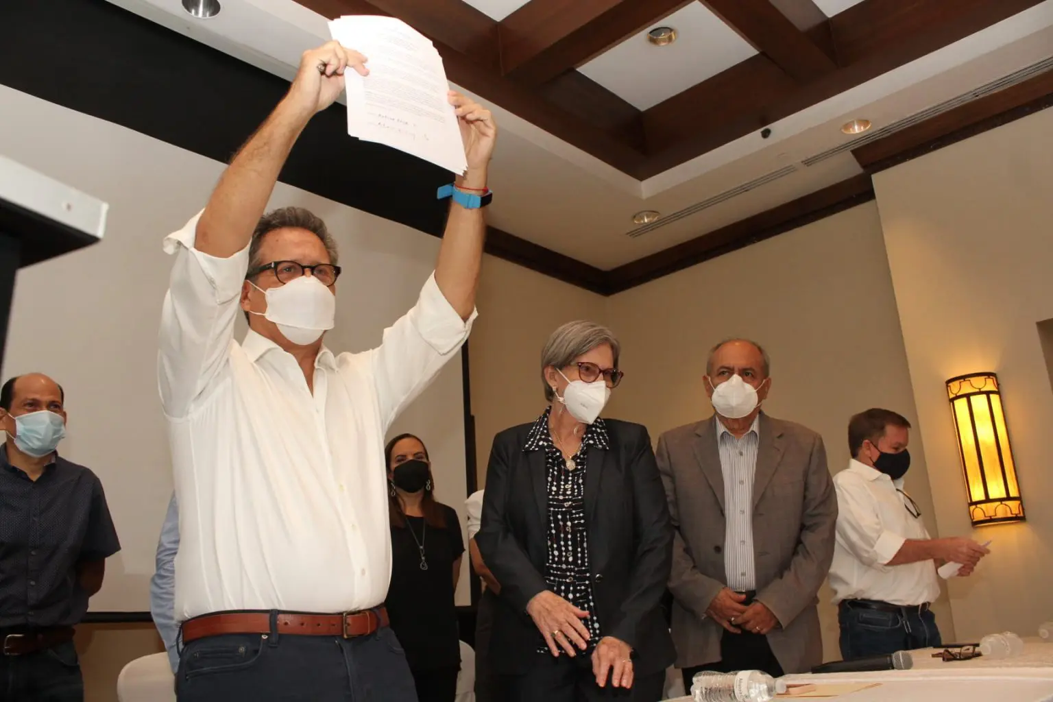 Arturo Cruz durante la inscripción de su precandidatura presidencial en la Alianza Ciudadana. Foto: Diario 'Confidencial'