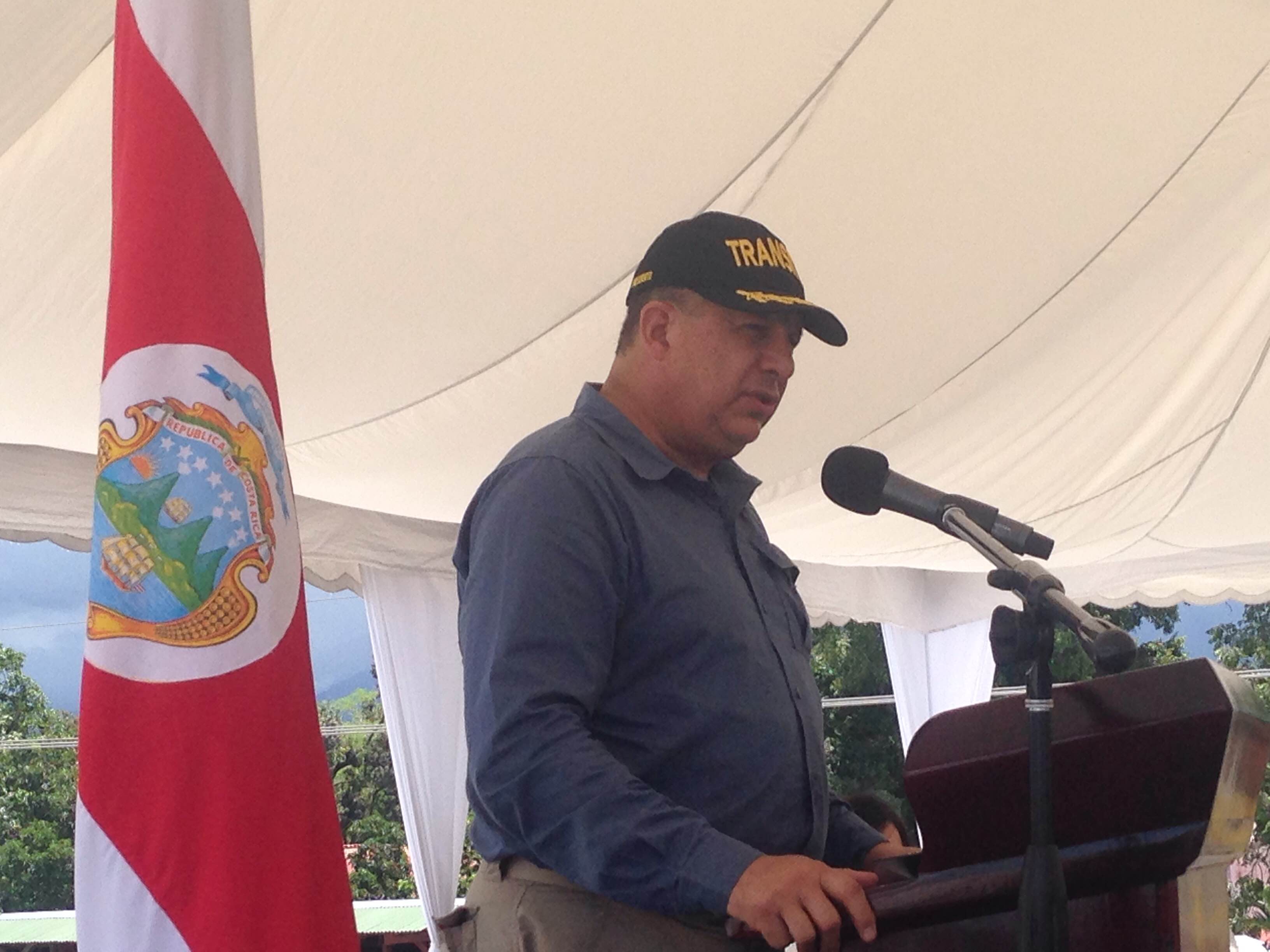 El presidente Solís aseguró que la inauguración de la carretera Cañas-Liberia fue posible gracias a la labor de varios gobiernos.