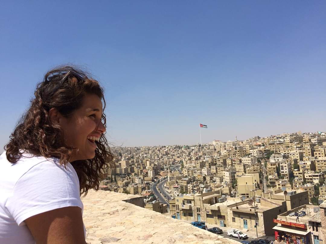 Karen Arias Obando tiene tres años de vivir en Amán, Jordania.