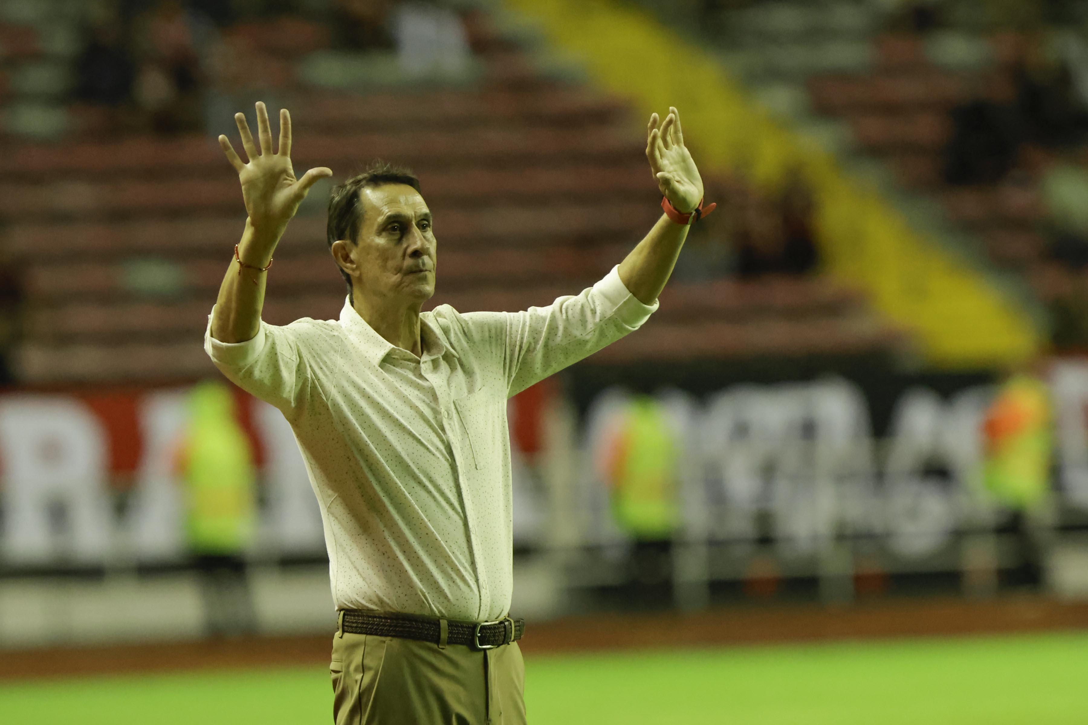 LDA vs Santos