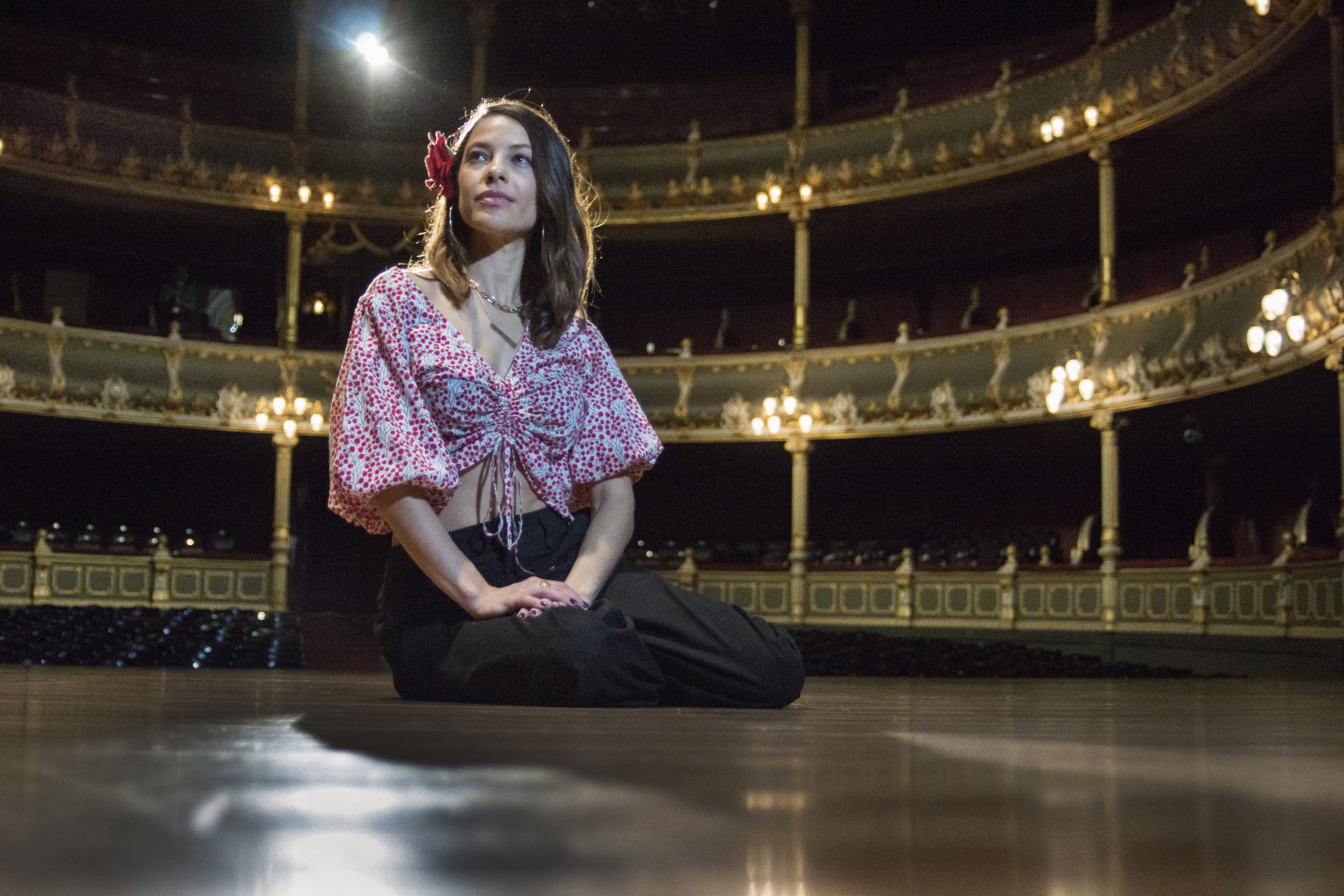6/2/20 Entrevista a la cantante Debi Nova en el Teatro Nacional, en miras de sus dos conciertos en este teatro los 14 y 15 de febrero. Foto de Jorge Castillo