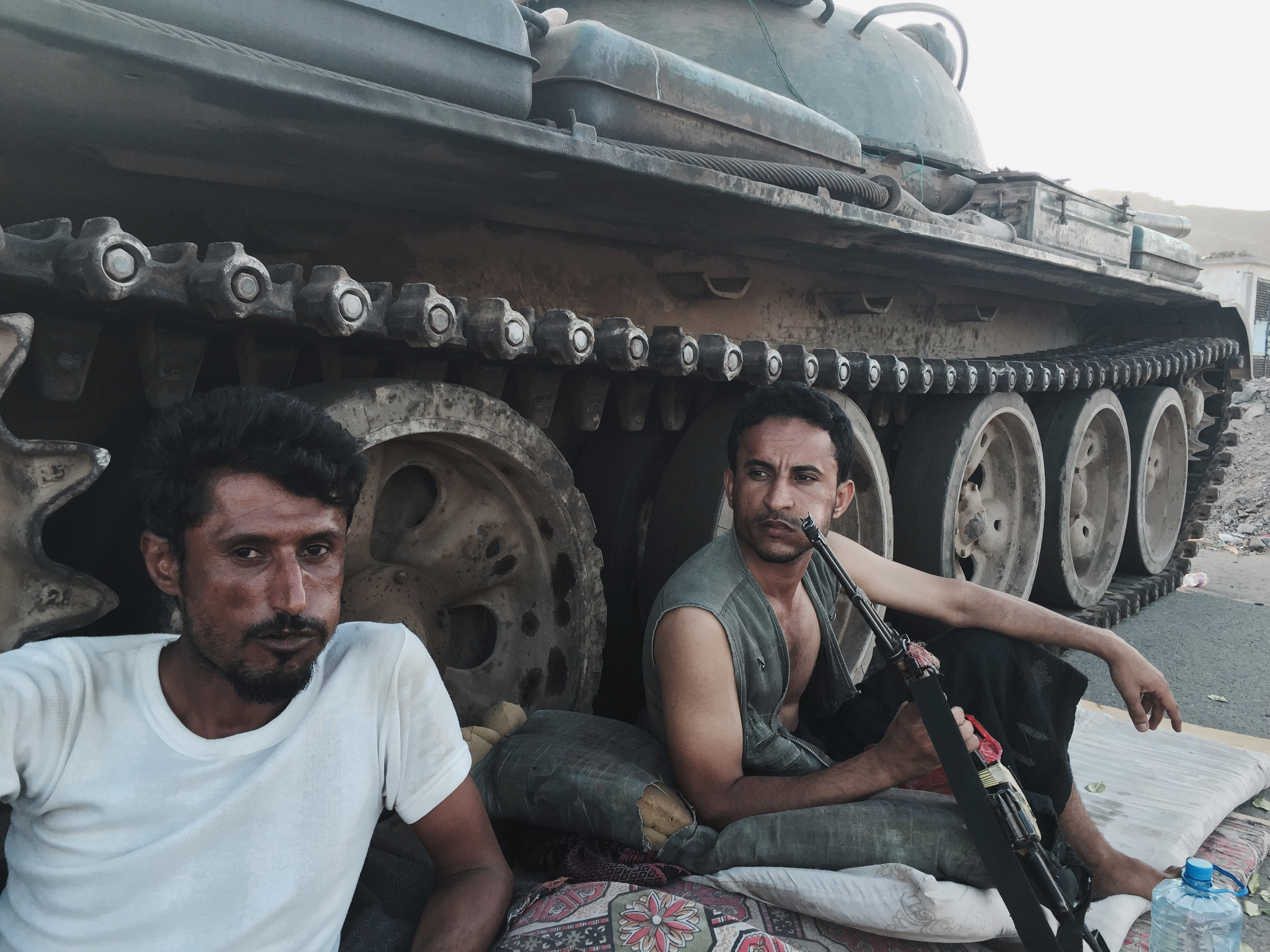 Milicianos fieles al presidente de Yemen