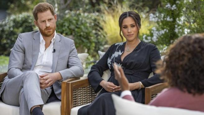 Foto captura de pantalla. Meghan y harry