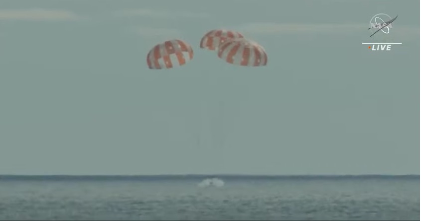 Orión impactó el agua del Pacífico mexicano a las 11.40 a. m. locales. Todo salió según lo previsto por la NASA.