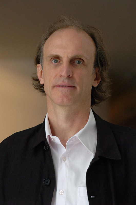 Martin Grossman visitó Costa Rica en febrero para impartir la conferencia Un Instituto de Estudios Avanzados como semilla para el desarrollo científico y cultural de un país , organizada por la Universidad de Costa Rica.
