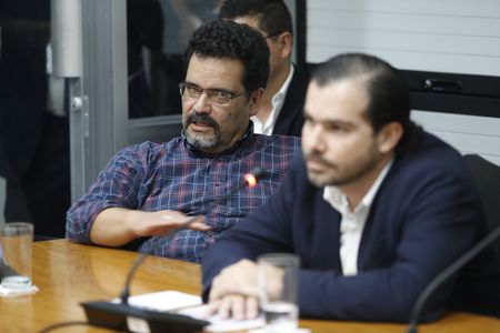 Juan Marco Rivero, izq., acompañó el pasado 15 de octubre a Juan Carlos Bolaños durante su comparecencia ante la comision legislativa que investiga los créditos bancarios.