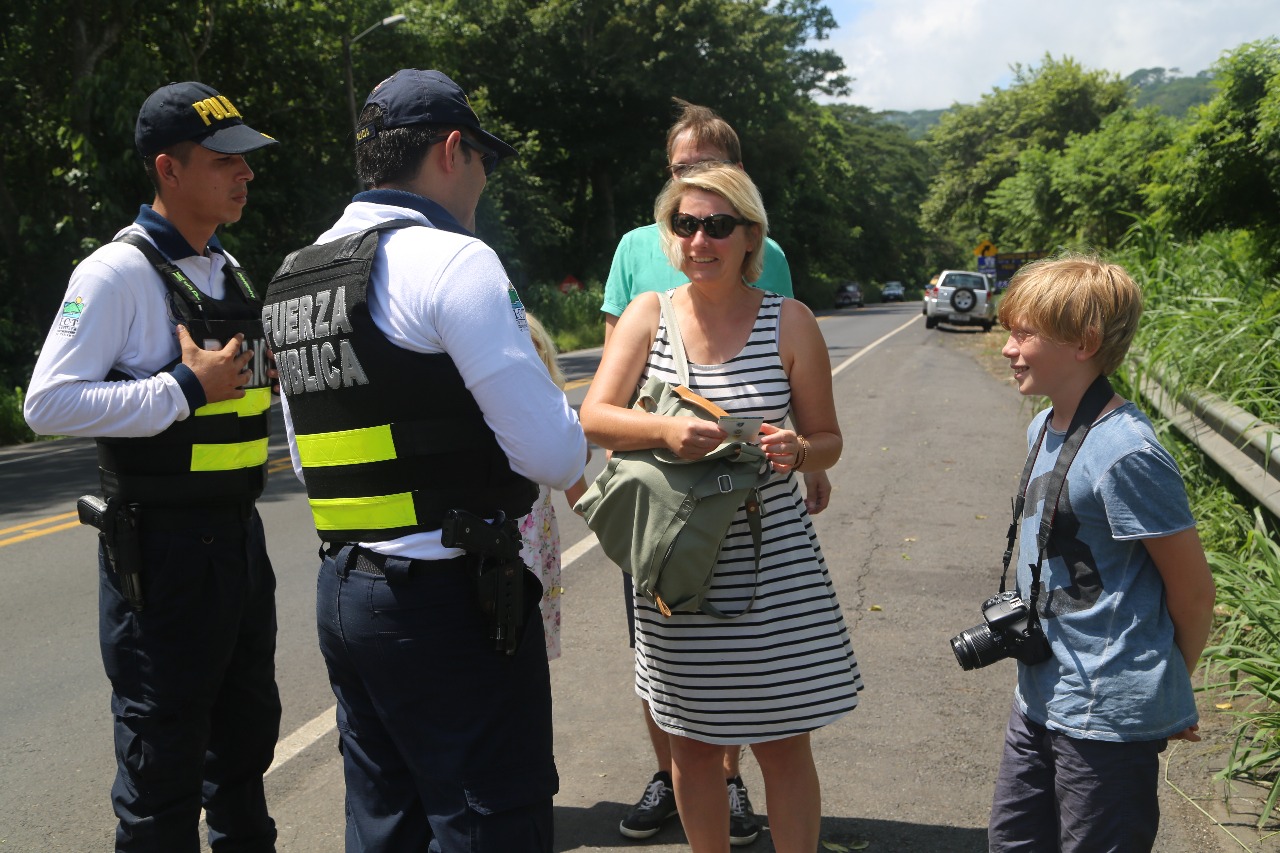 8/07/2018 La Policía realizó un megaoperativo en las zonas costeras con el fin de cuidar a los ticos que andan de paseo debido a las vacaciones de medio año. Foto: MSP.