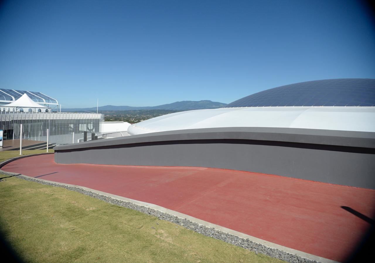 El complejo comercial Oxígeno, ubicado en Heredia, abrió sus puertas oficialmente este 13 de diciembre. Diana Méndez