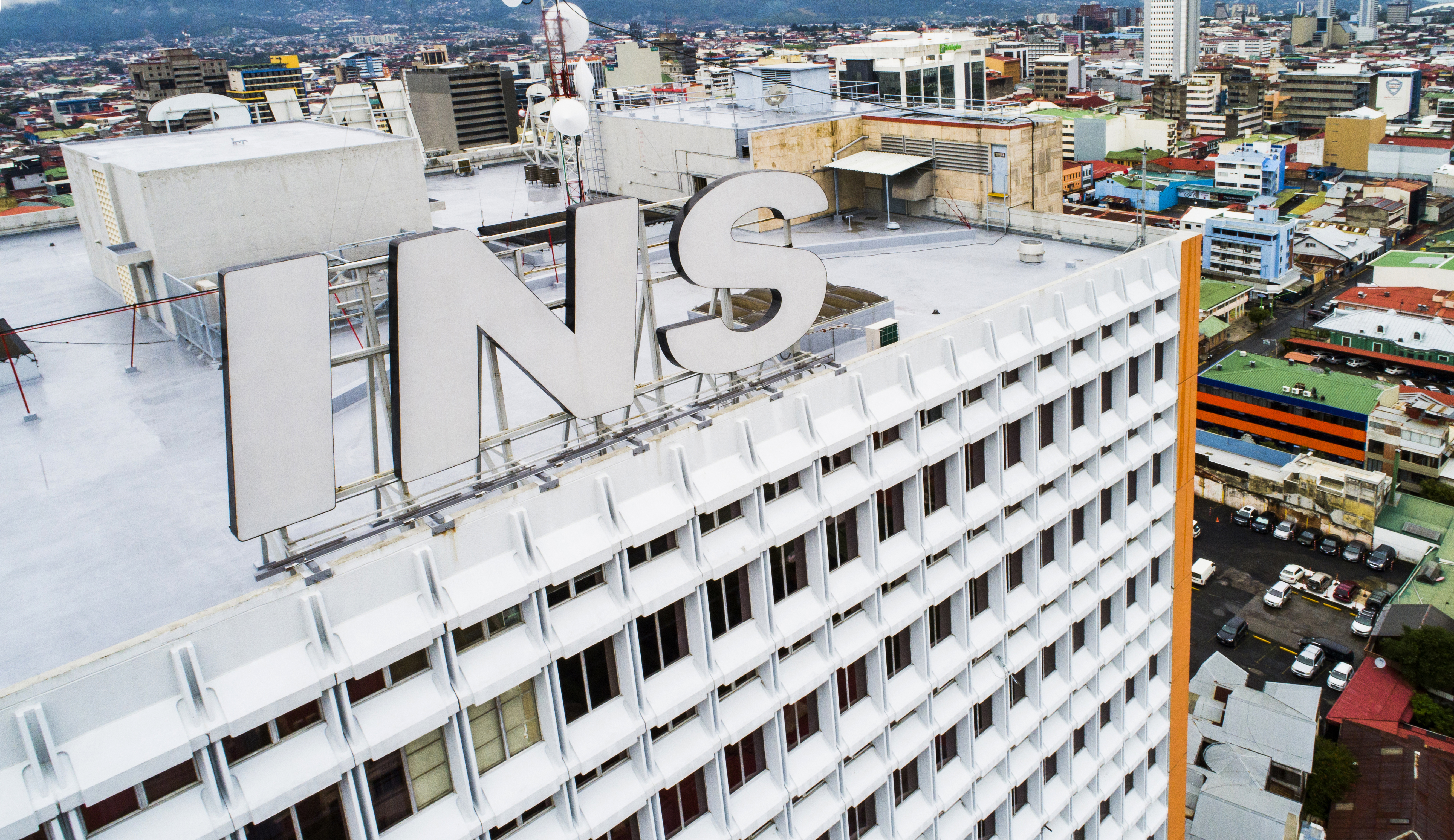 29/05/2019. San José, Costa Rica. Fachada del Instituto Nacional de Seguros edificio central. Fotografia tomada con Drone. Fotografía: Alejandro Gamboa Madrigal