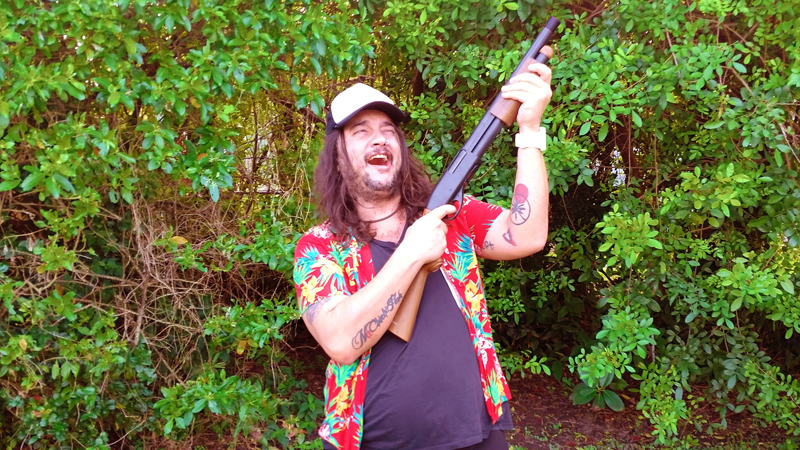 El productor Adrián Nario es quien personifica a El Bananero, él se inspira en diferentes acontecimientos internacionales y además, se burla de temas tabú como el sexo.Foto: El Bananero para LN.