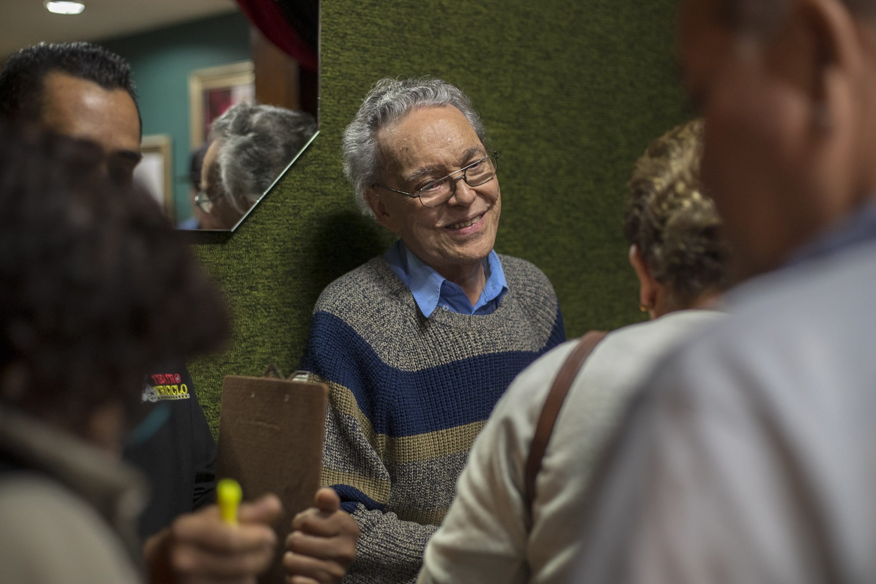 MATERIAL EXCLUSIVO DE VIVA HASTA SU PUBLICACION EL 18/07/2018. 13/07/2018, San José, Teatro Lucho Barahona, entrevista con Luis Barahona que es el director de la obra de teatro El Chispero, en su primera presentación. Fotografía José Cordero