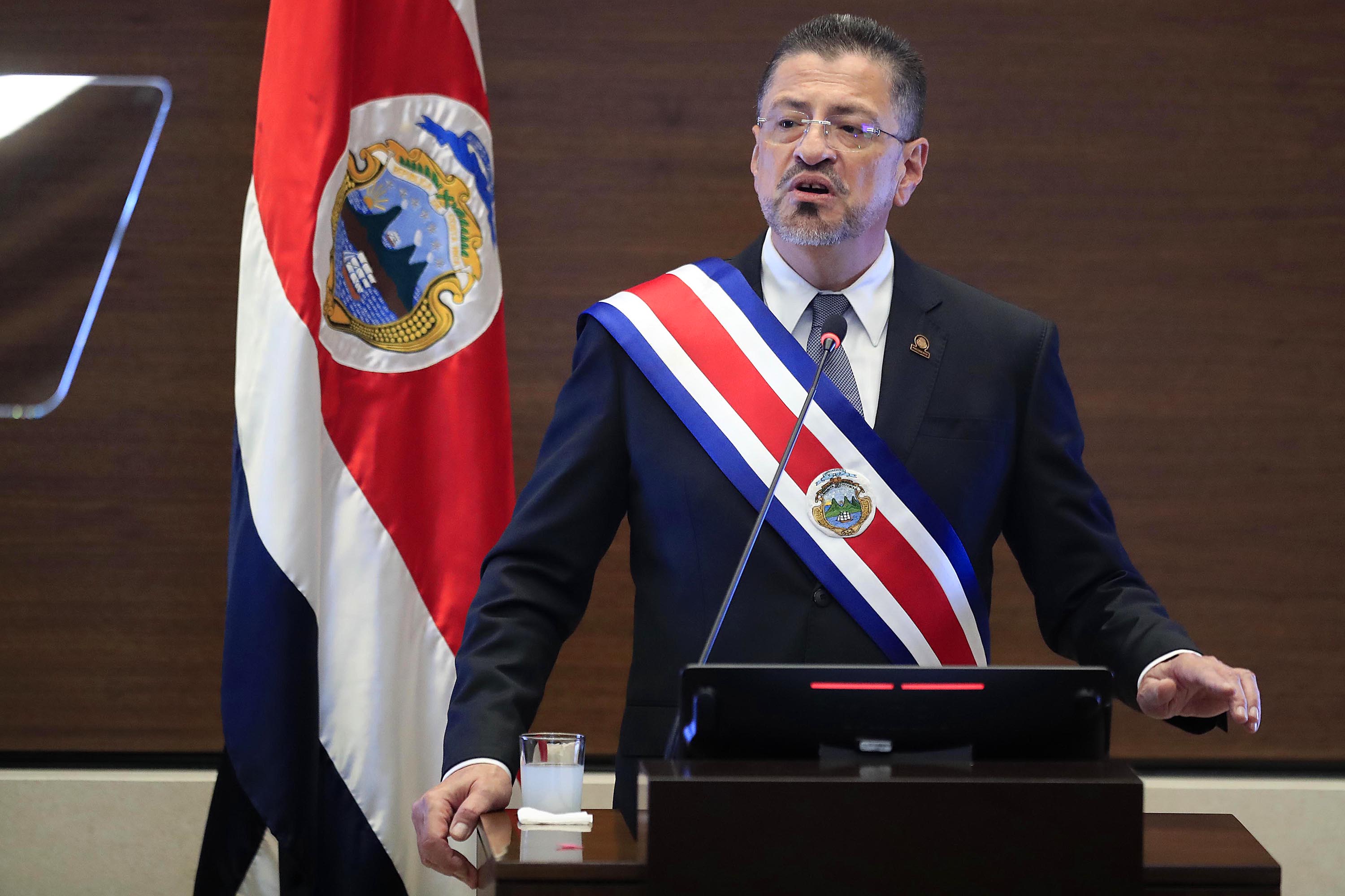 02/05/2023 Asamblea Legislativa. El presidente de la República, Rodrigo Chaves Robles, presenta ante los diputados el informe de labores de su primer año de gobierno.