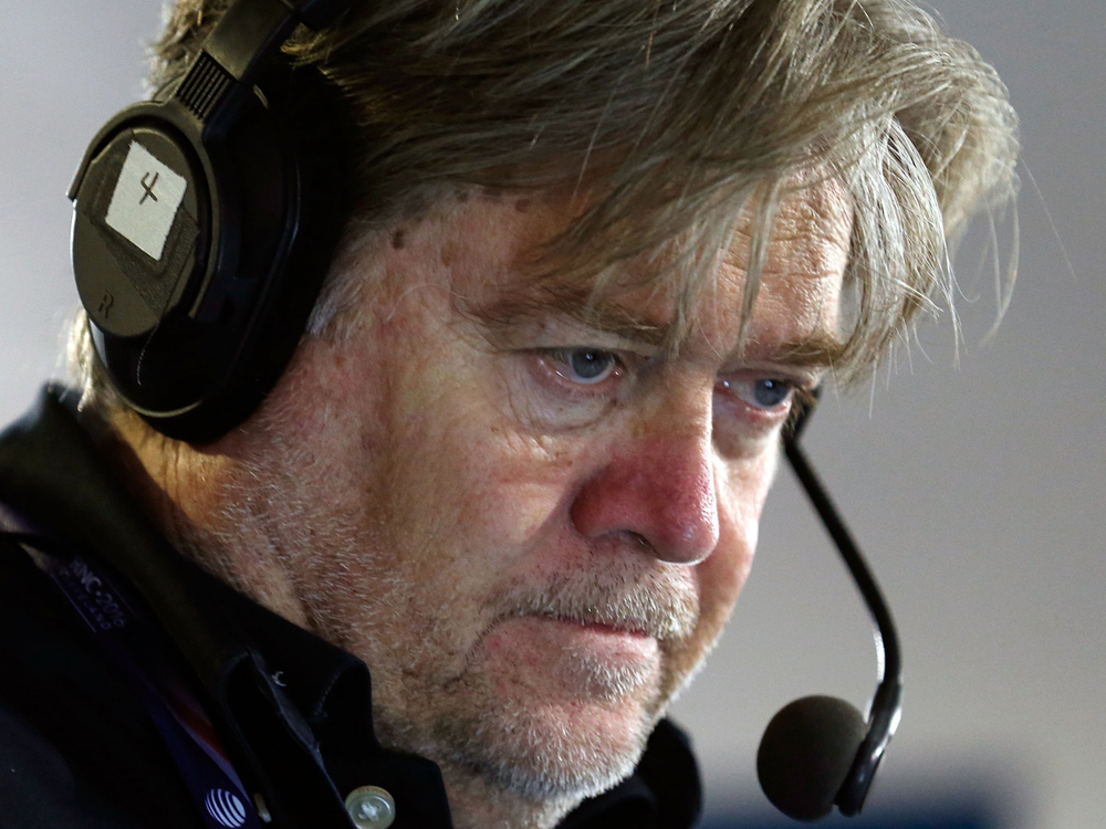 Steve Bannon, exeditor del medio de derecha 'Breitbart', es el principal estratega de Trump.